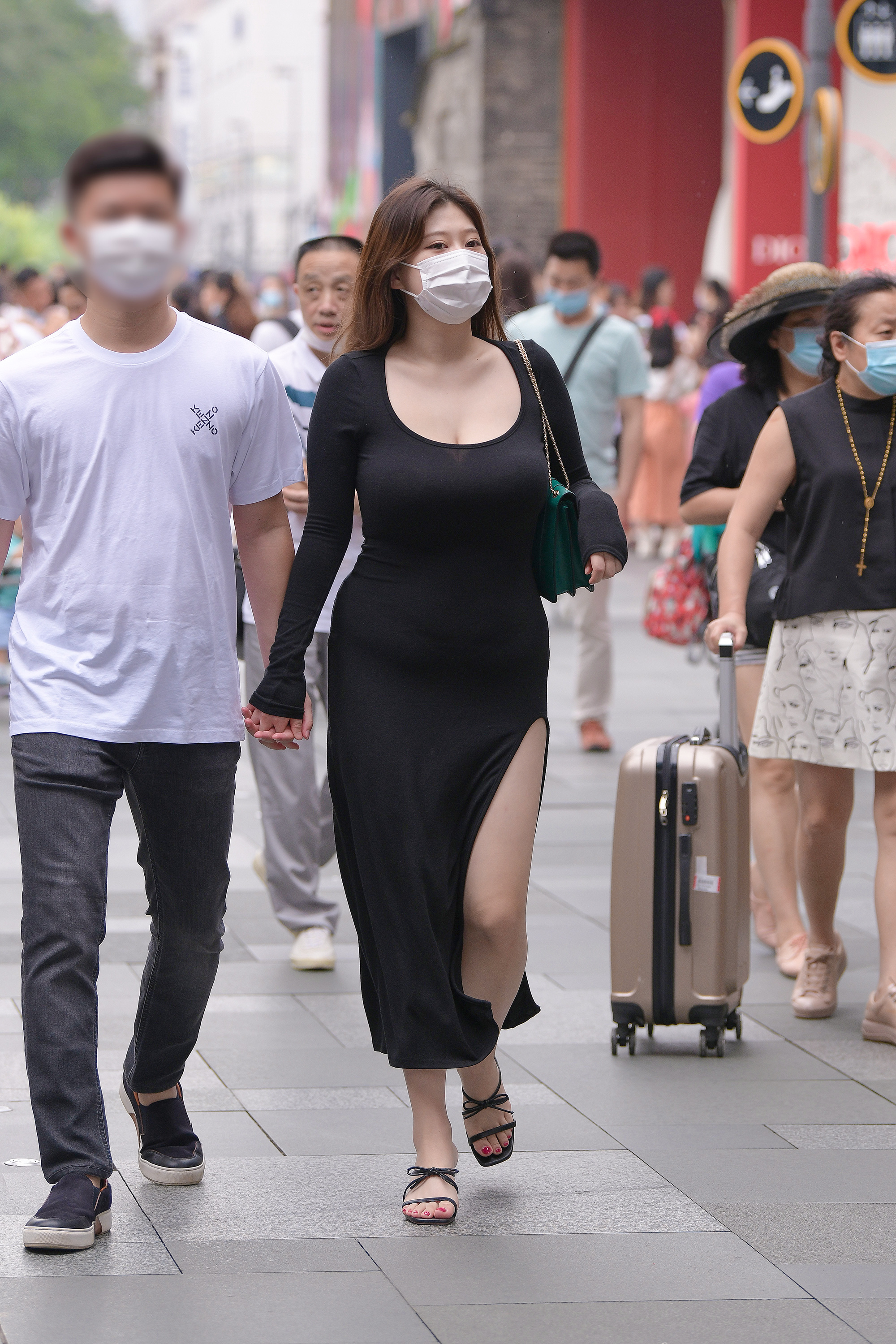  魔镜街拍,裙装,人妻,街拍,写真套图,ISHOW爱秀