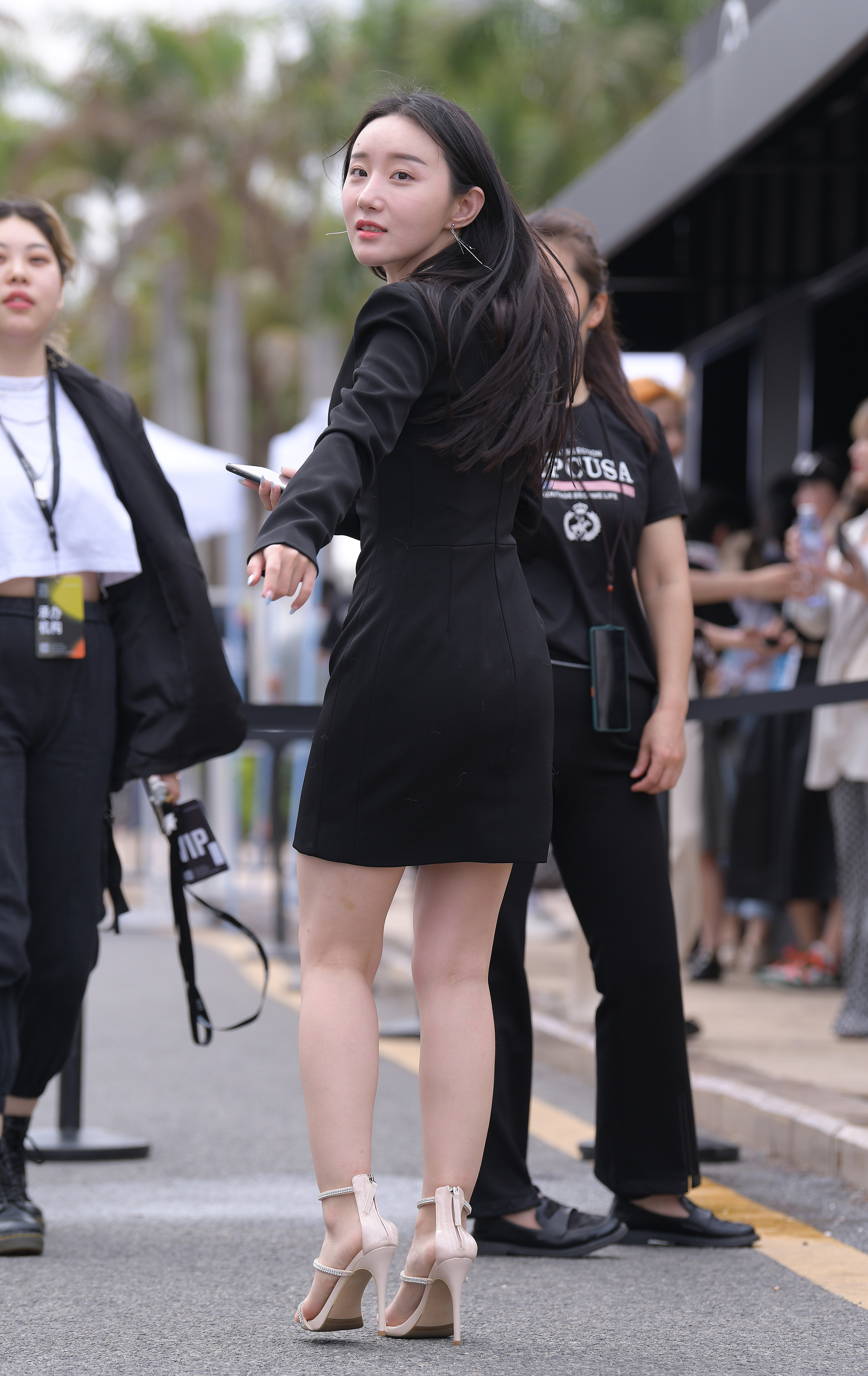  魔镜街拍,裙装,小姐姐,街拍,写真套图,Legku写真