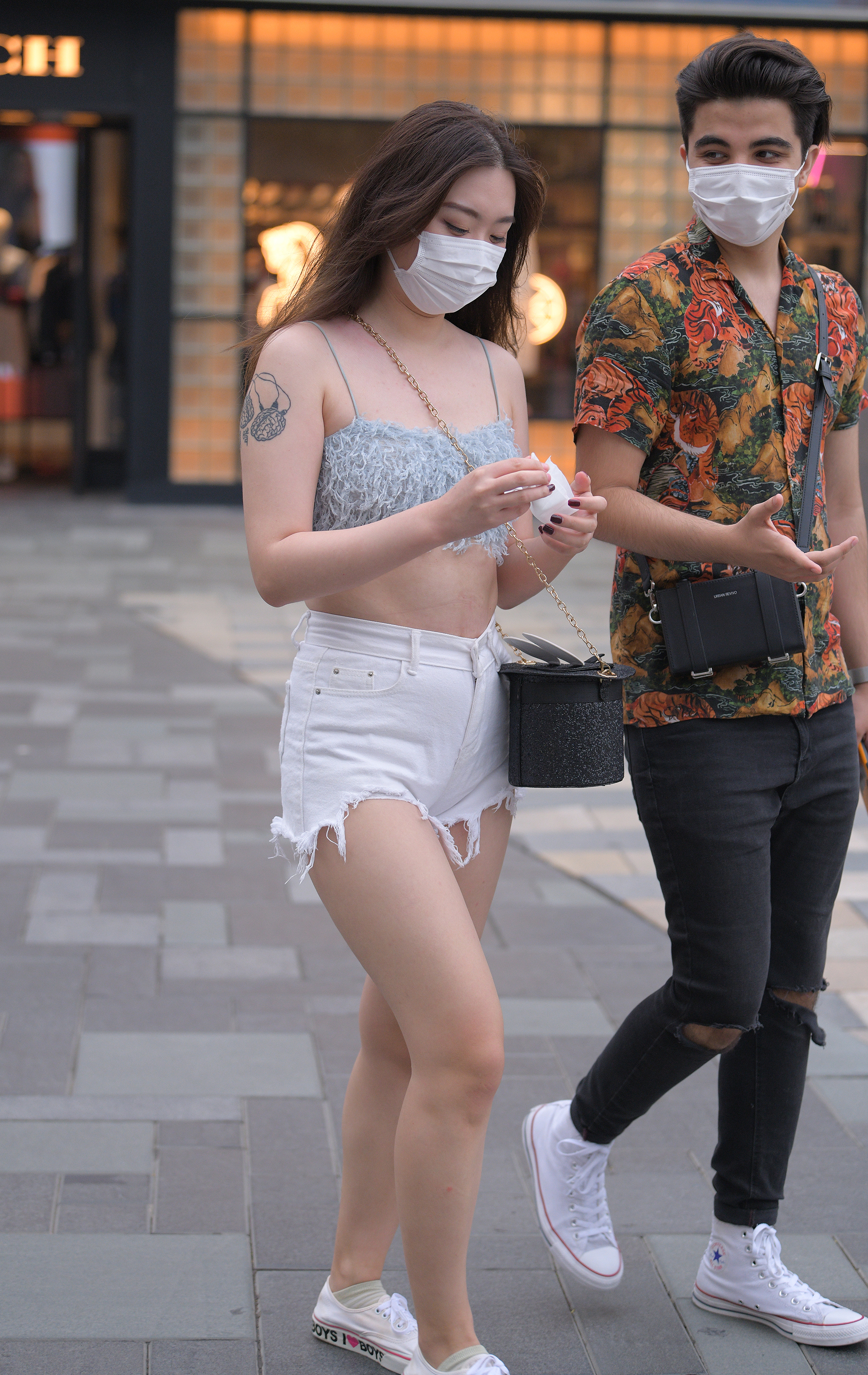  魔镜街拍,热裤,人妻,街拍,写真套图,MSLASS梦丝女神