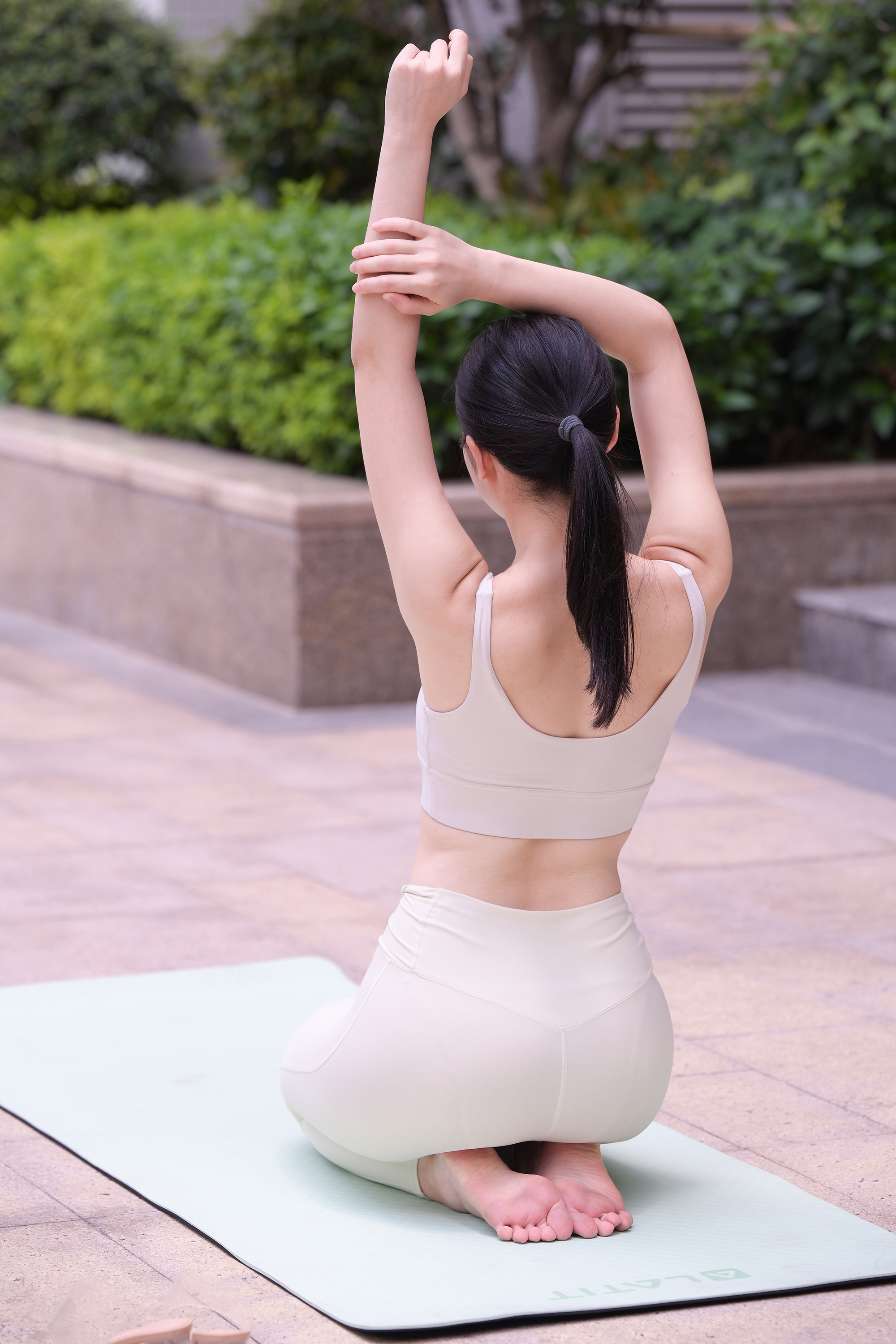 街拍鸭,魔镜街拍,街拍第一站,写真套图,街拍美女,街拍图片,街拍视频,街拍VIP,免费街拍