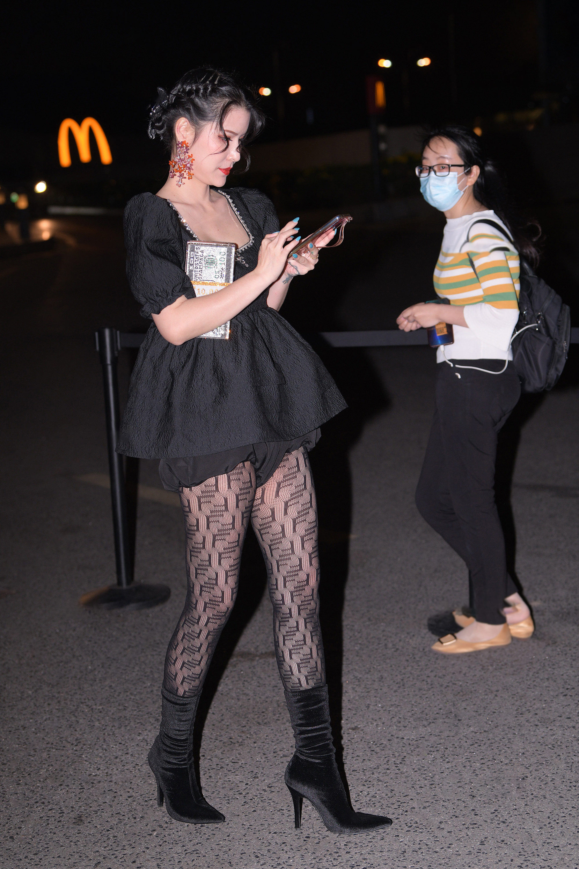  魔镜街拍,丝袜,熟女,街拍,写真套图,瓜希酱