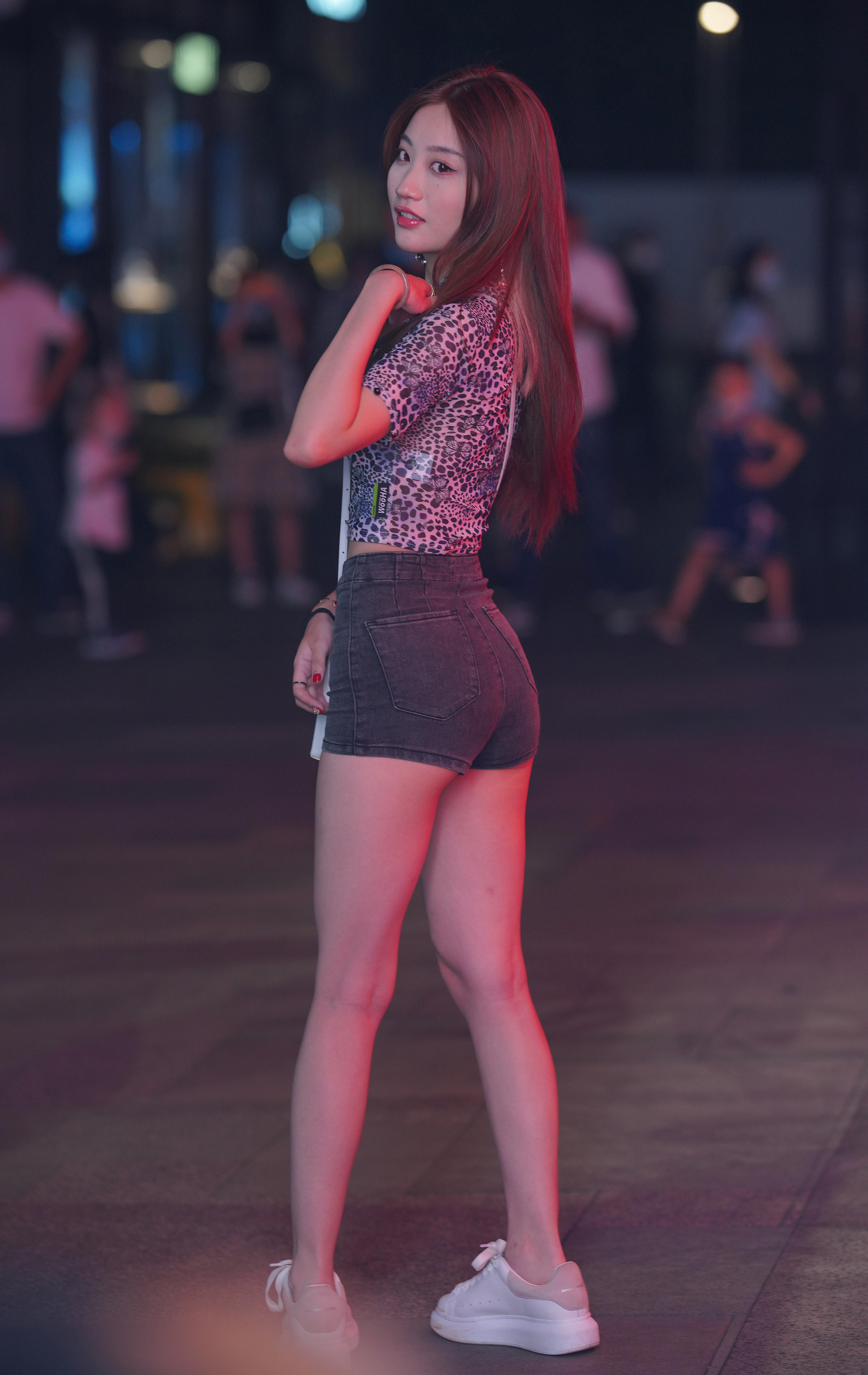 原原 魔镜街拍,热裤,熟女,街拍,写真套图,MiStar魅妍社