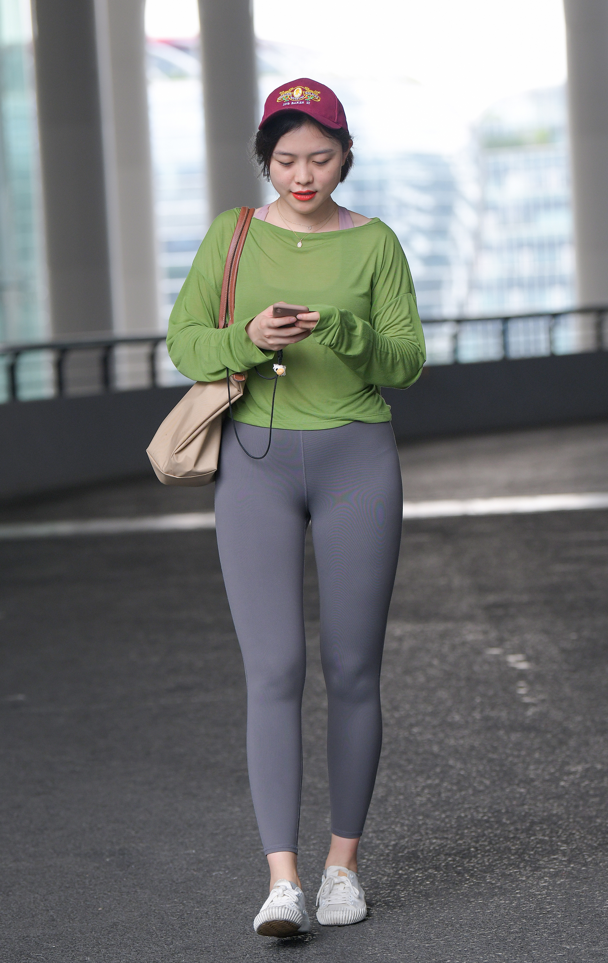  魔镜街拍,紧身裤,熟女,街拍,写真套图,Imzsock