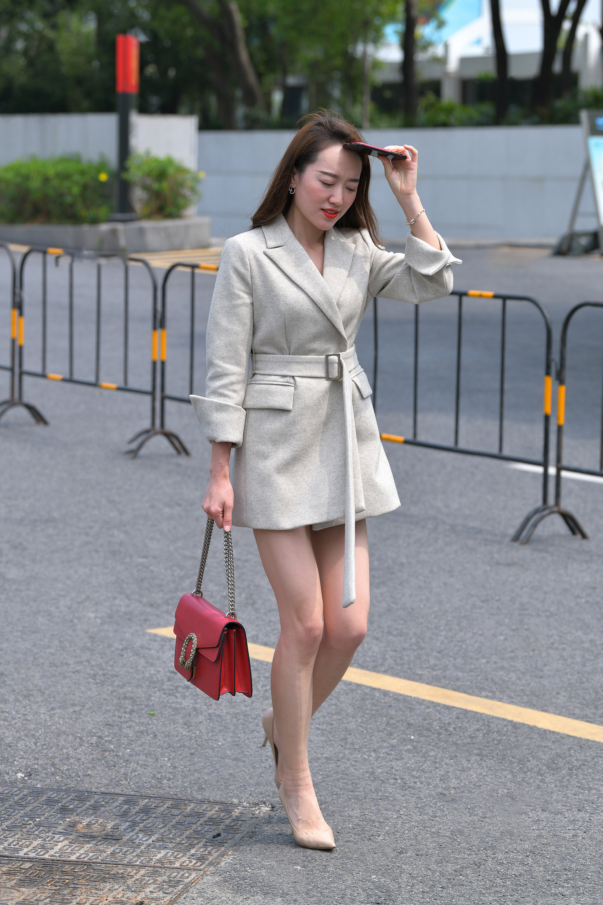  魔镜街拍,裙装,人妻,街拍,写真套图,魔镜原图专区