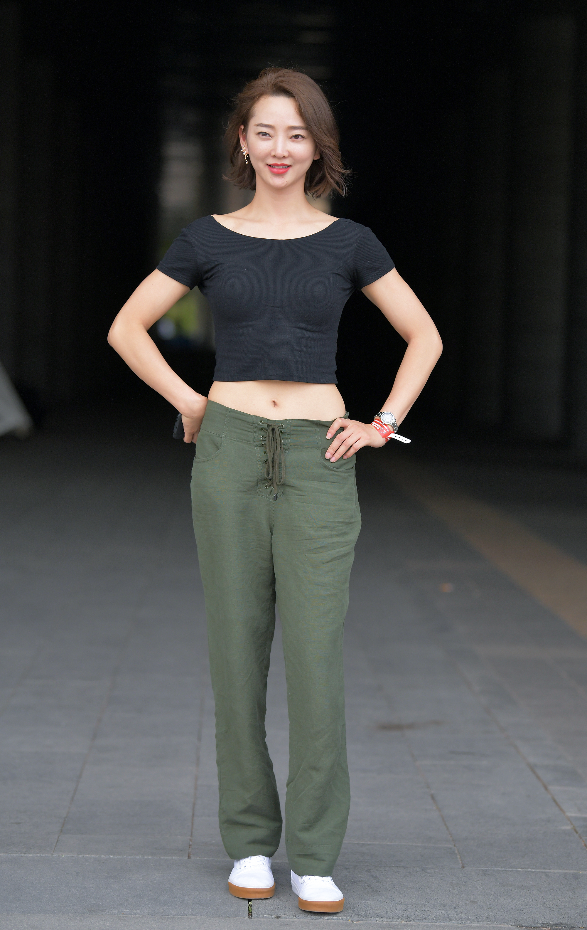  魔镜街拍,,熟女,街拍,写真套图,兔玩映画