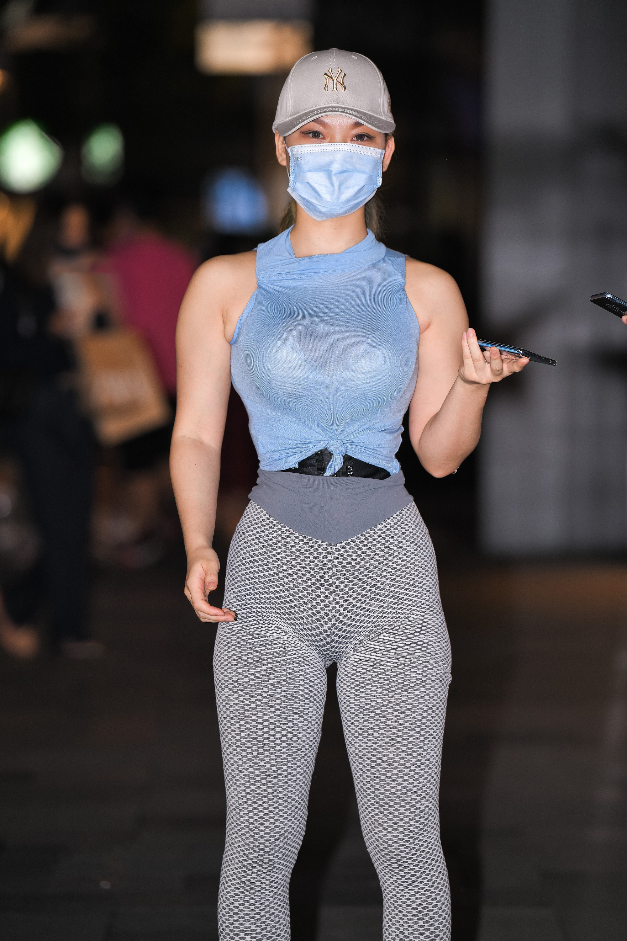  魔镜街拍,美臀,紧身裤,熟女,街拍,写真套图,MiCat猫萌榜