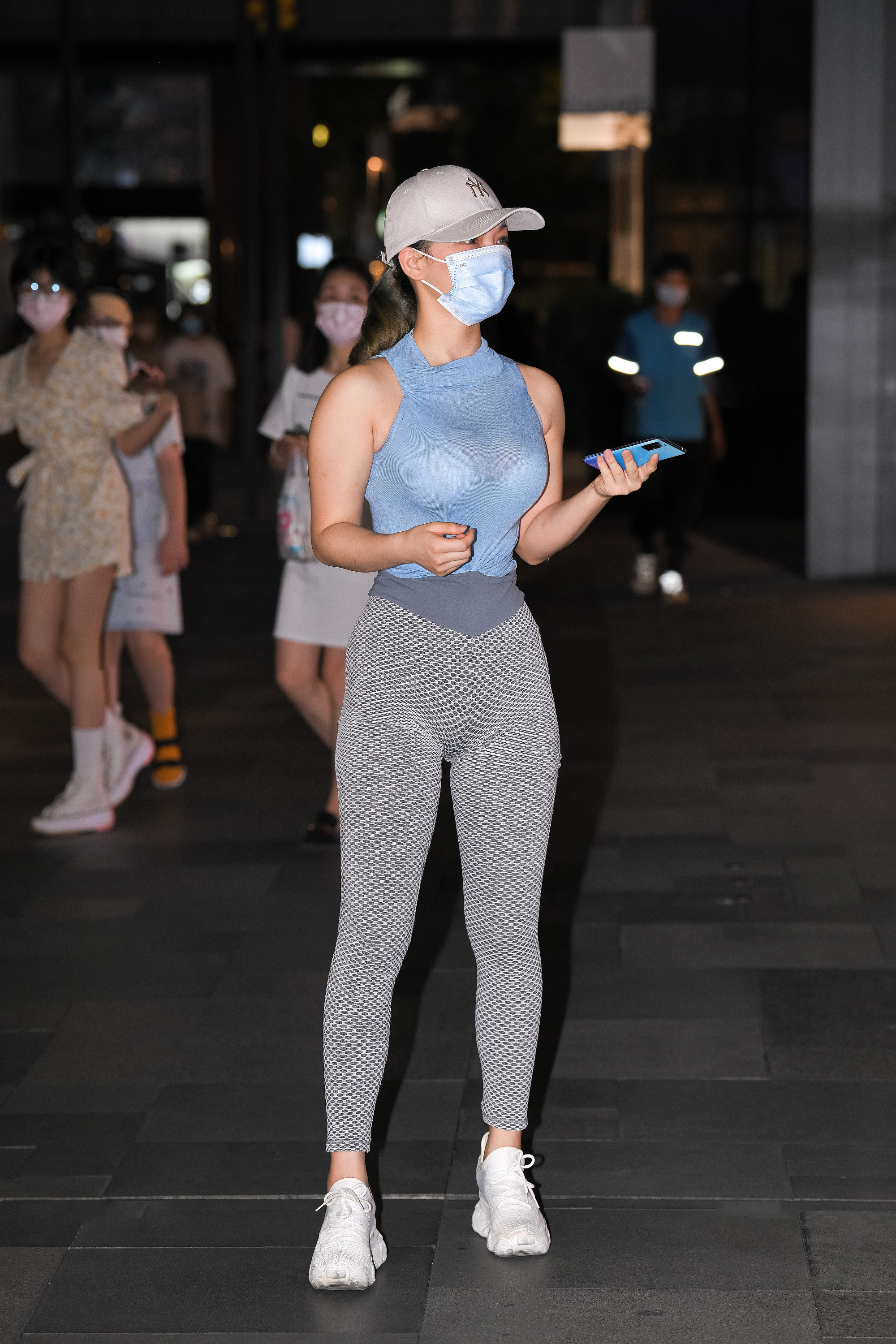  魔镜街拍,美臀,紧身裤,小姐姐,街拍,写真套图,紧急企划