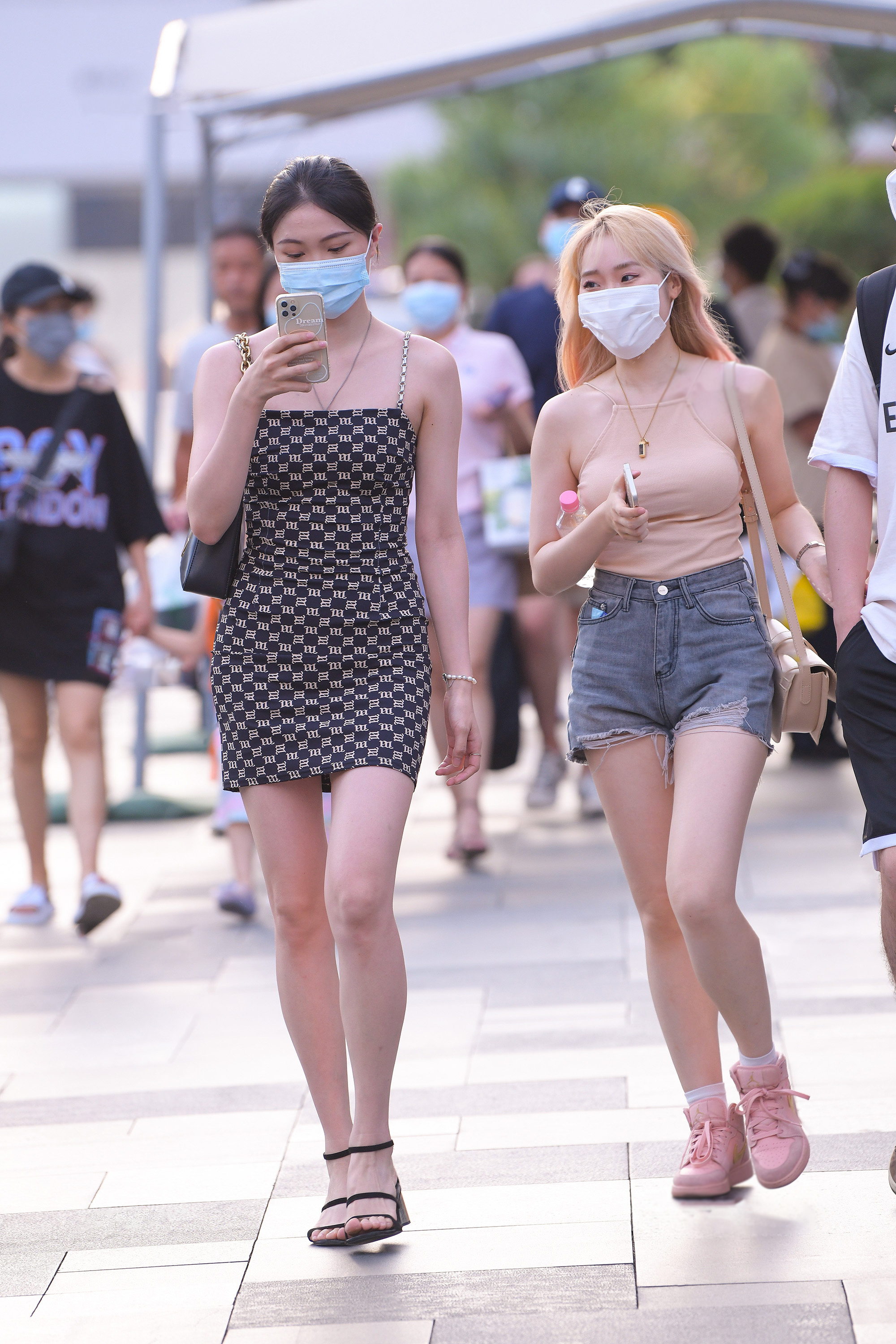  魔镜街拍,裙装,小姐姐,街拍,写真套图,Ligui丽柜