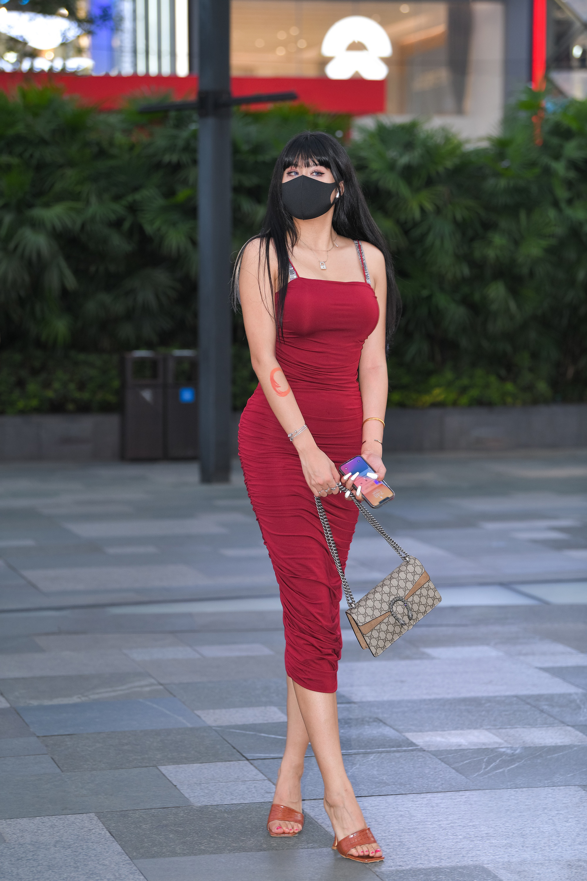  街拍鸭,魔镜街拍,裙装,小姐姐,街拍,写真套图,南国足艺