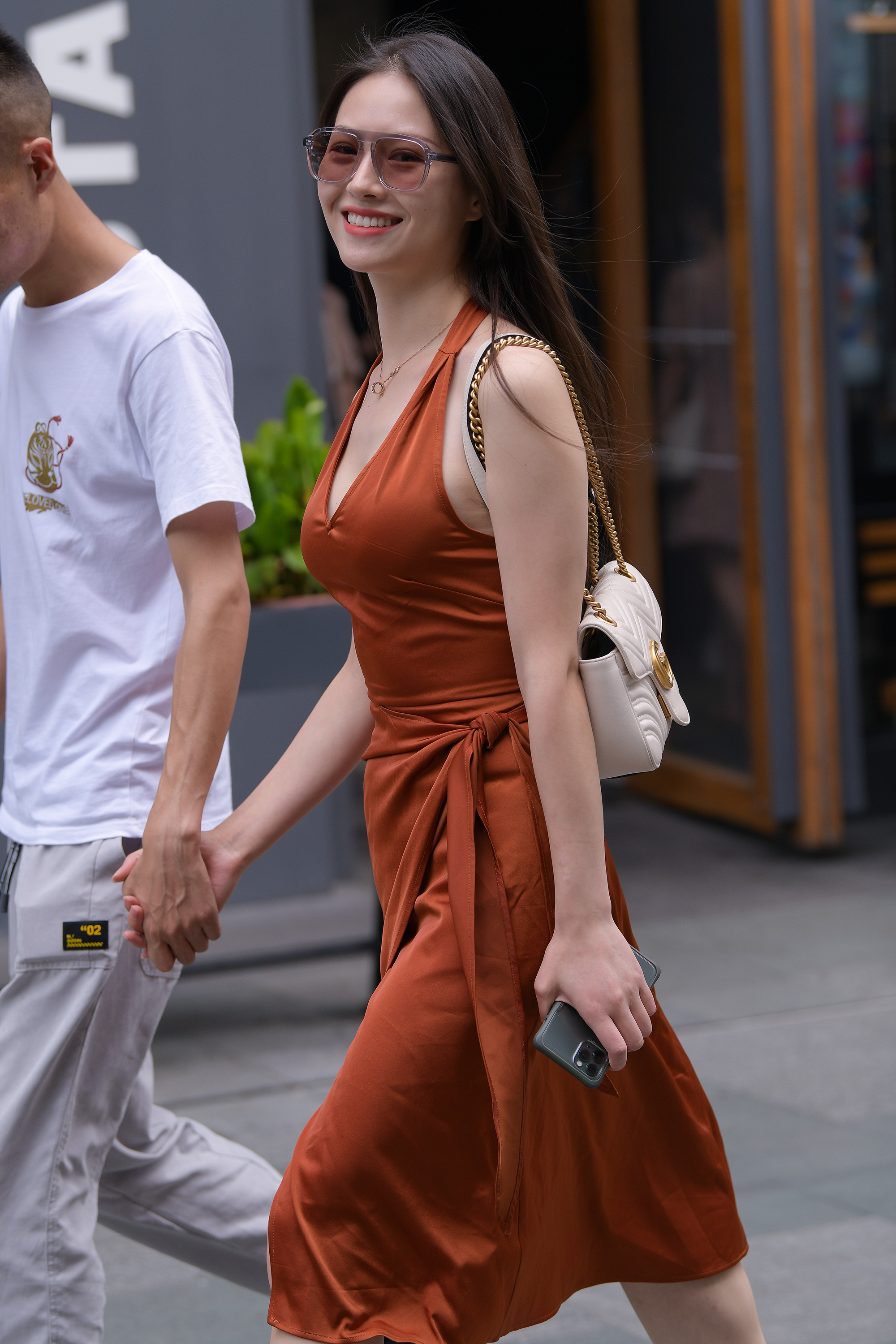  魔镜街拍,裙装,少妇,街拍,写真套图,ROSI写真