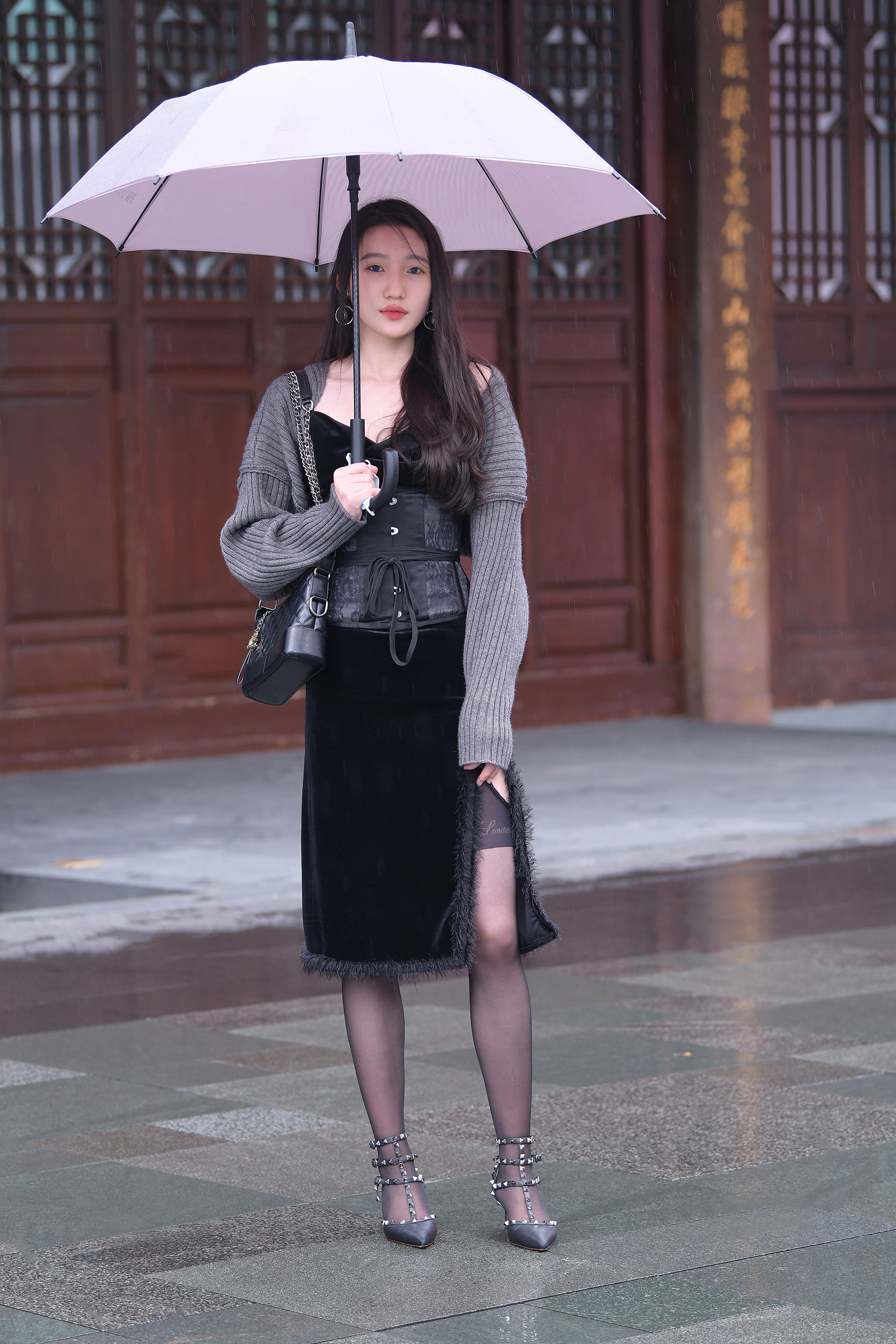  魔镜街拍,丝袜,裙装,小姐姐,街拍,写真套图,大名模网