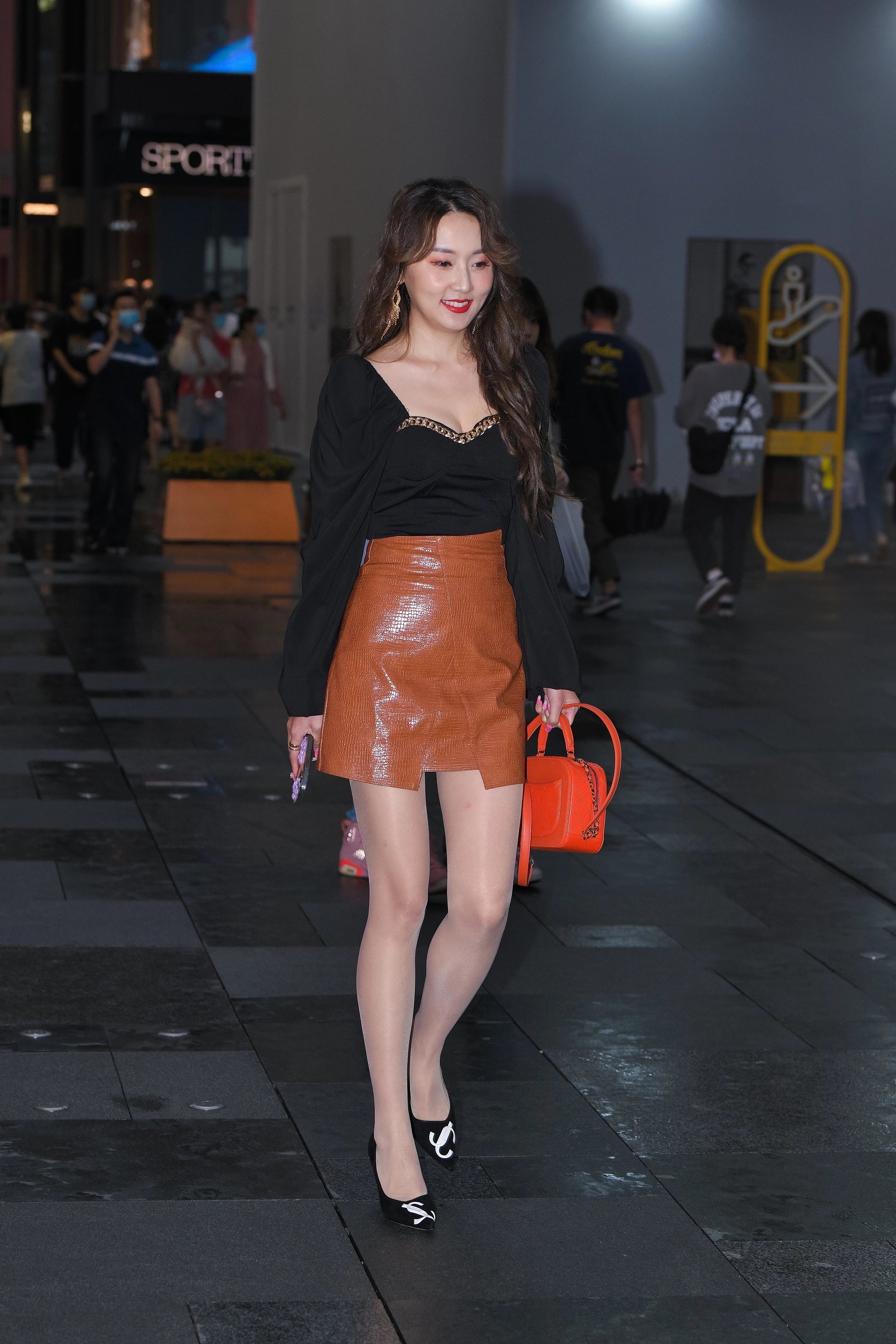  魔镜街拍,丝袜,裙装,人妻,街拍,写真套图,Yoko宅夏