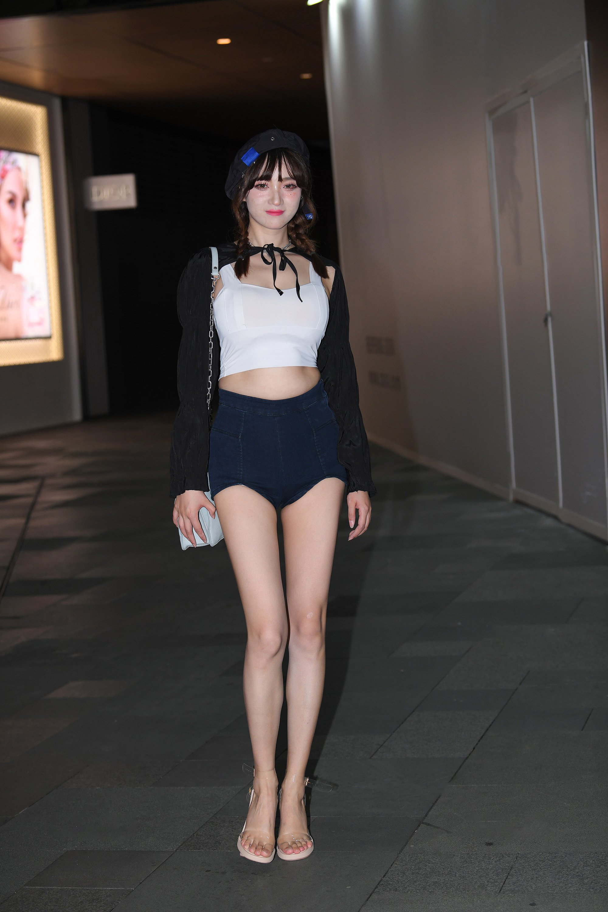  魔镜街拍,热裤,少妇,街拍,写真套图,SIEE丝意