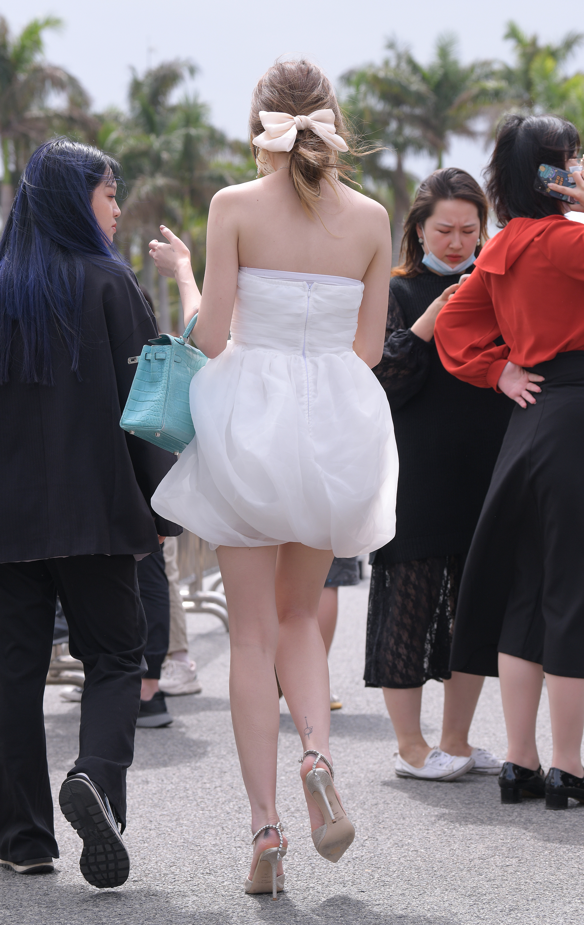  魔镜街拍,裙装,美女,街拍,写真套图,ISS尤好物