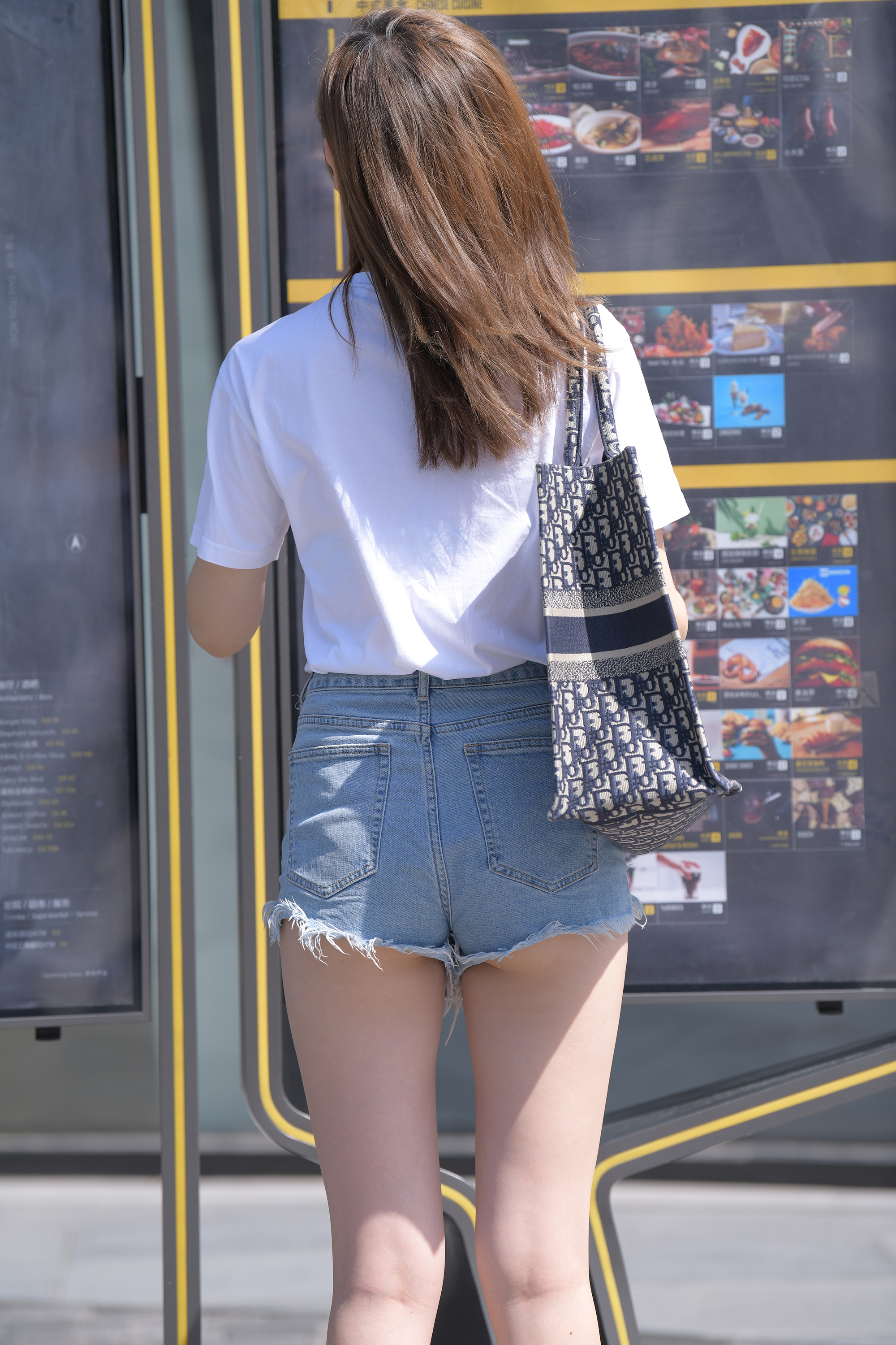  街拍鸭,魔镜街拍,热裤,美女,街拍,写真套图,思话写真