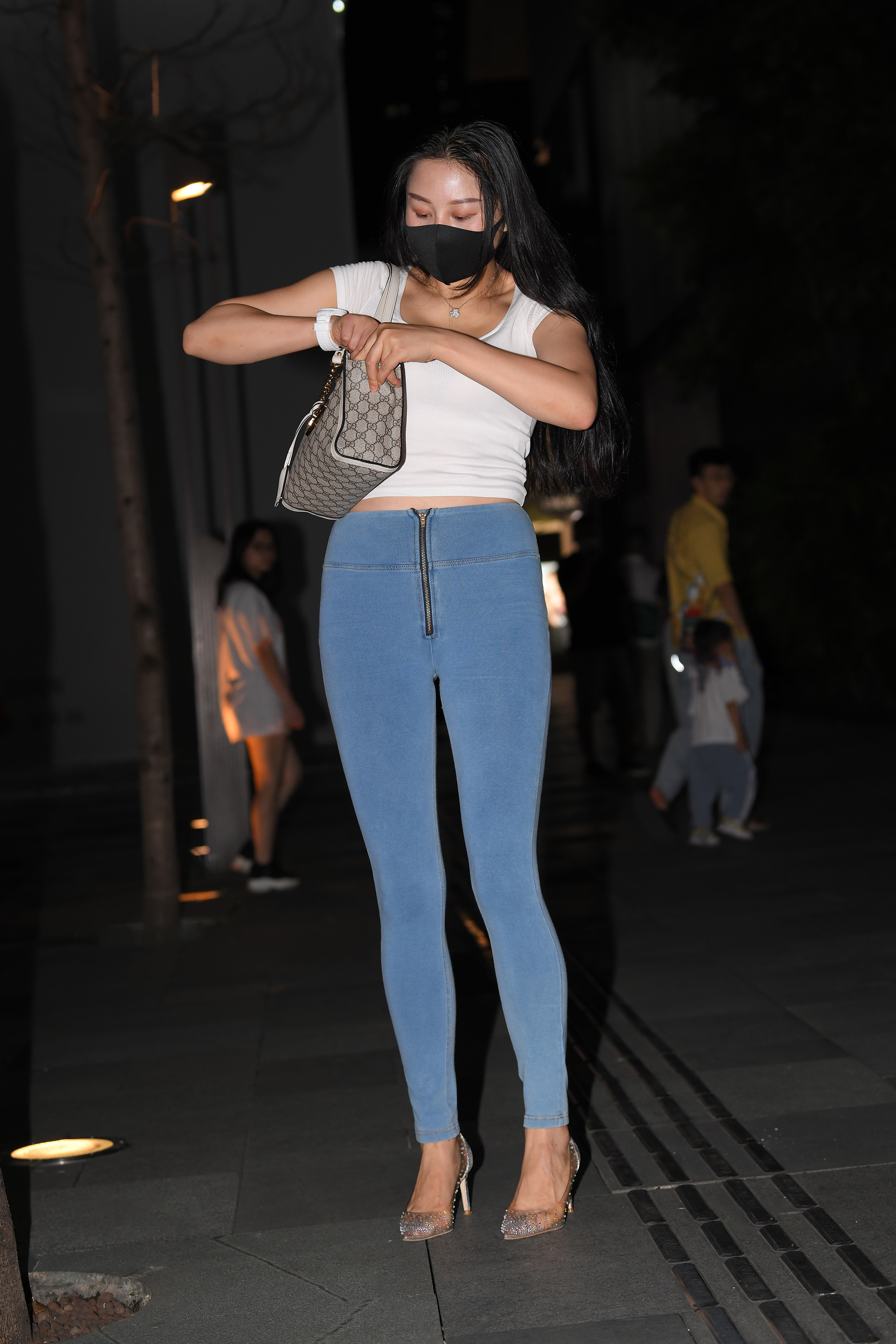  魔镜街拍,,少妇,街拍,写真套图,Beautyleg腿模