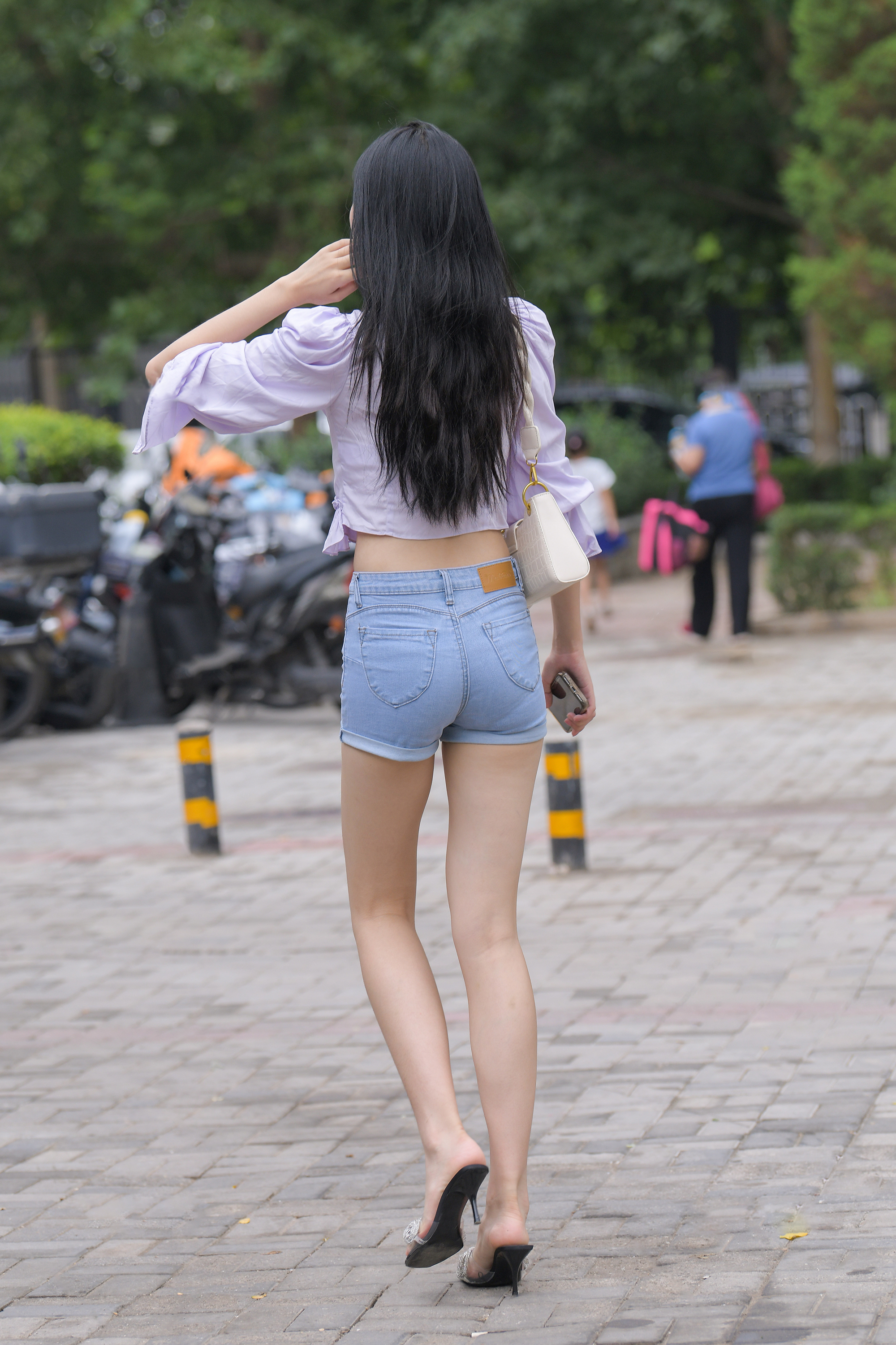  魔镜街拍,热裤,熟女,街拍,写真套图,Ugirl艺术摄影