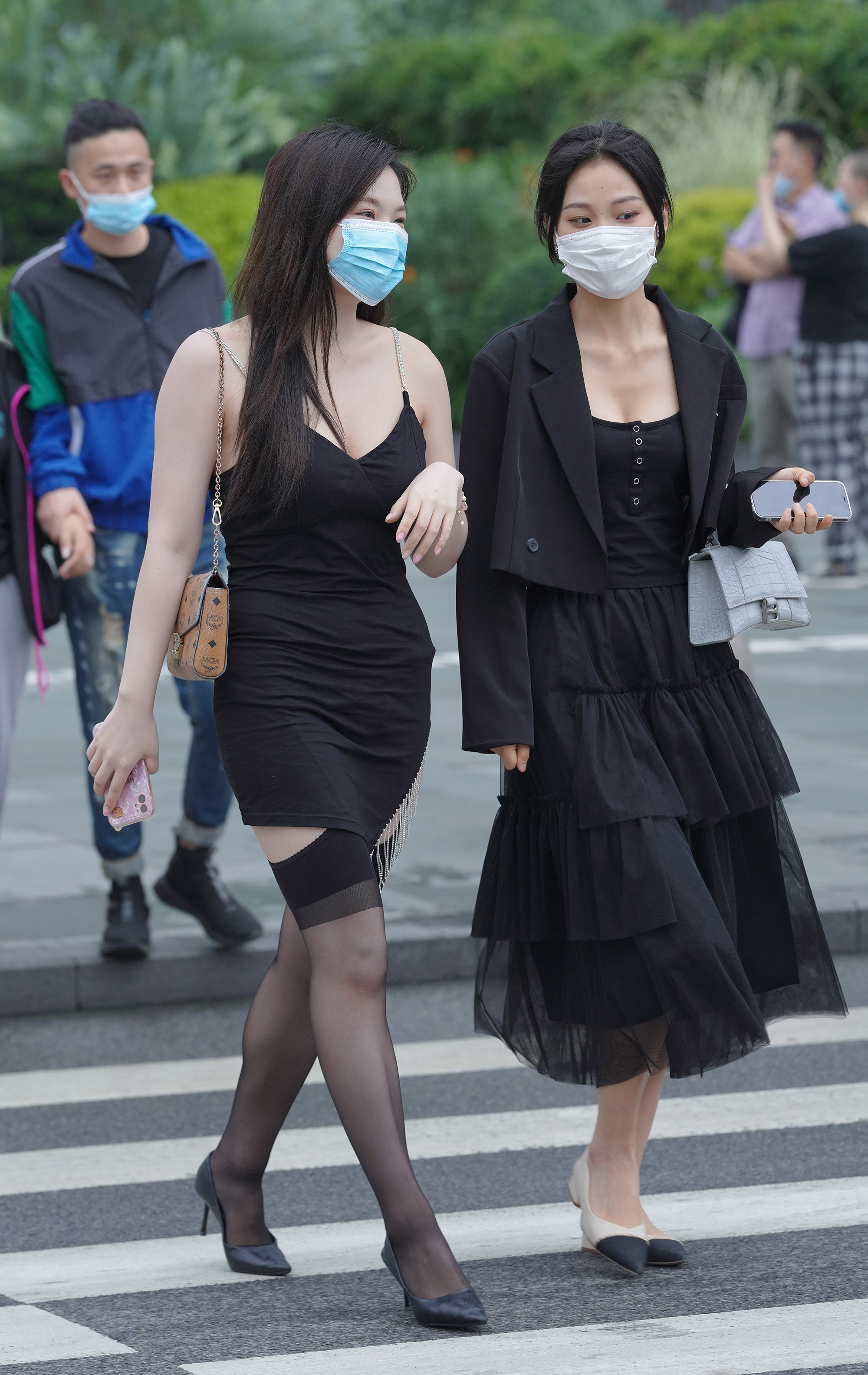  魔镜街拍,丝袜,裙装,美女,街拍,写真套图,QingDouKe青豆客