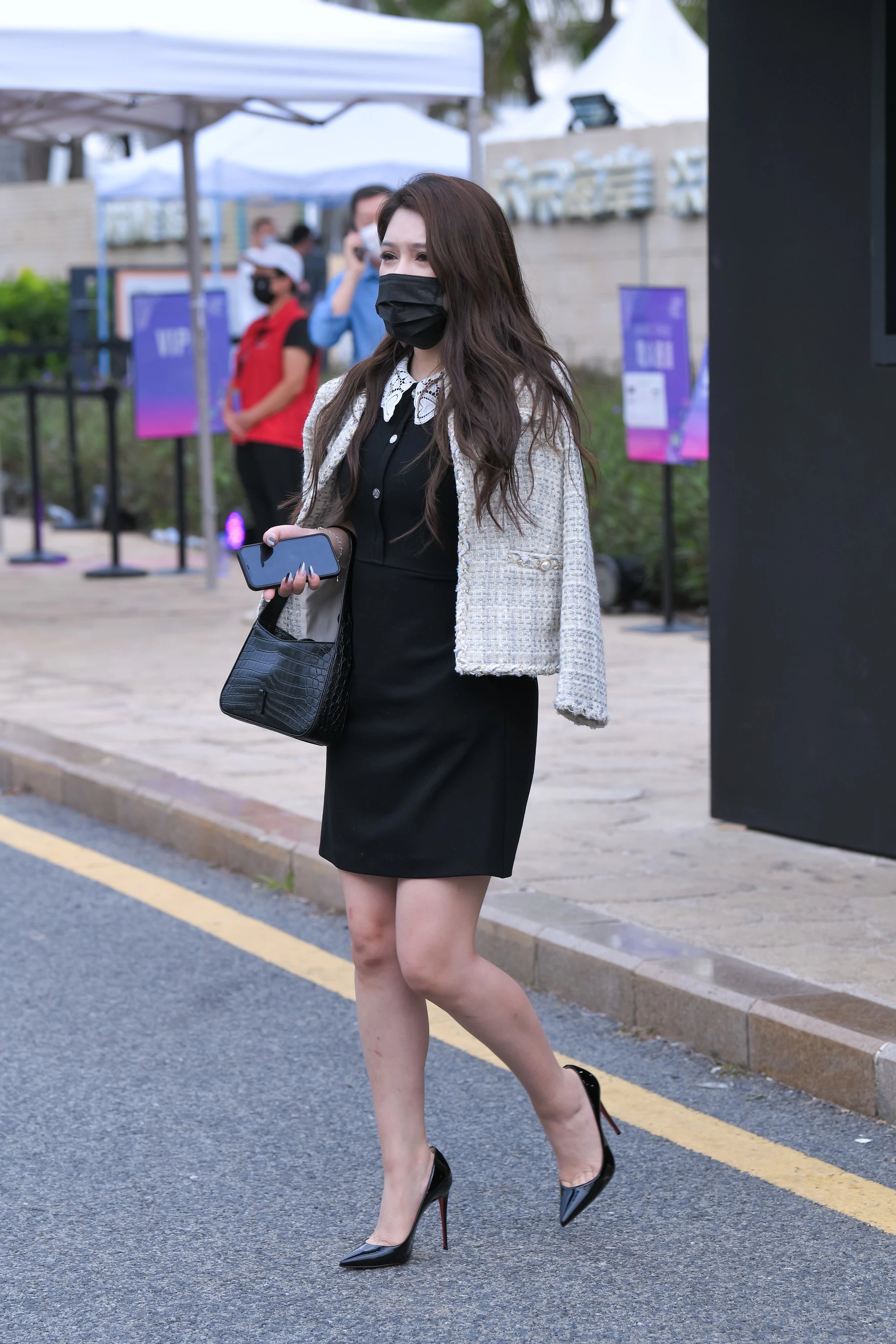  魔镜街拍,裙装,少妇,街拍,写真套图,彩芸_Nebula