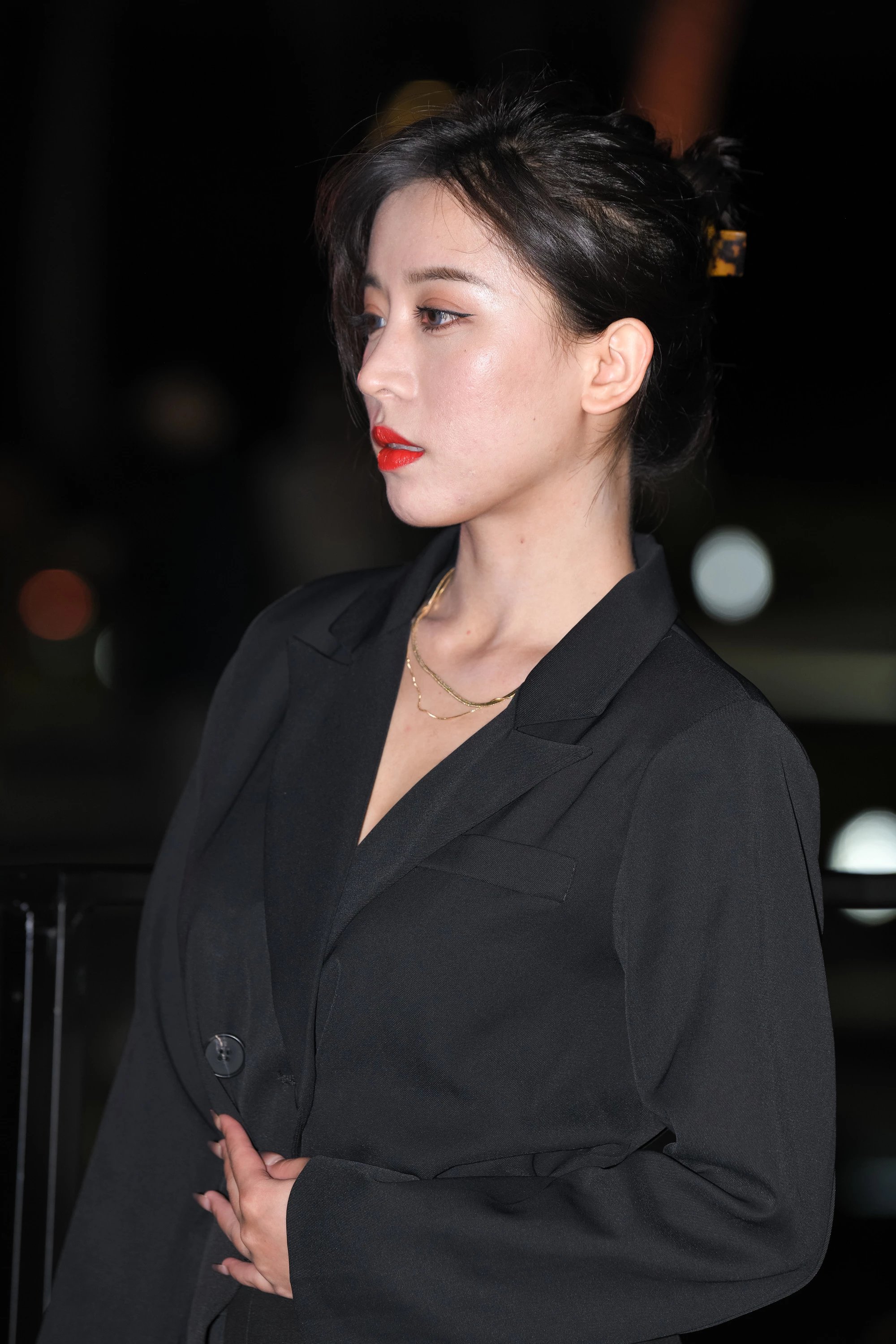  魔镜街拍,裙装,熟女,街拍,写真套图,鱼鱼足影