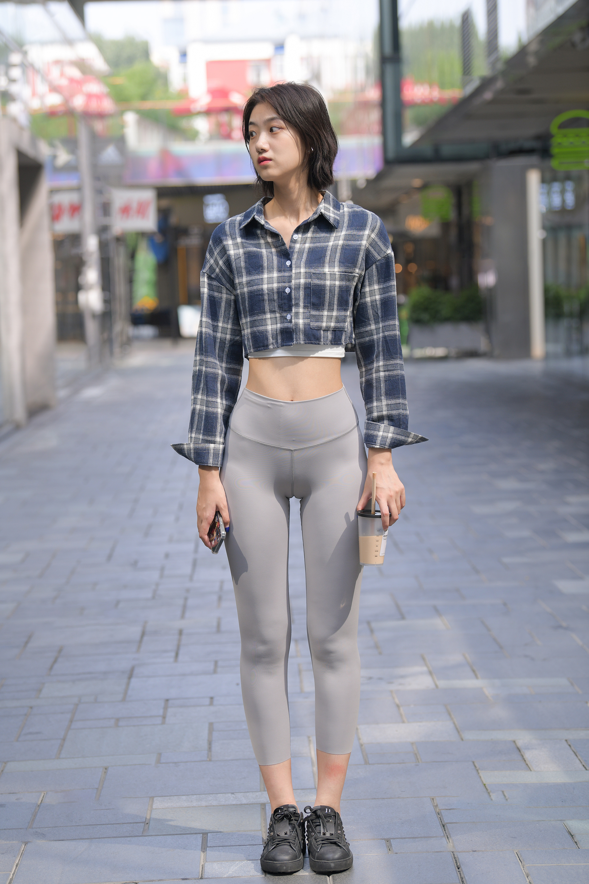  魔镜街拍,紧身裤,少妇,街拍,写真套图,Ely_eee