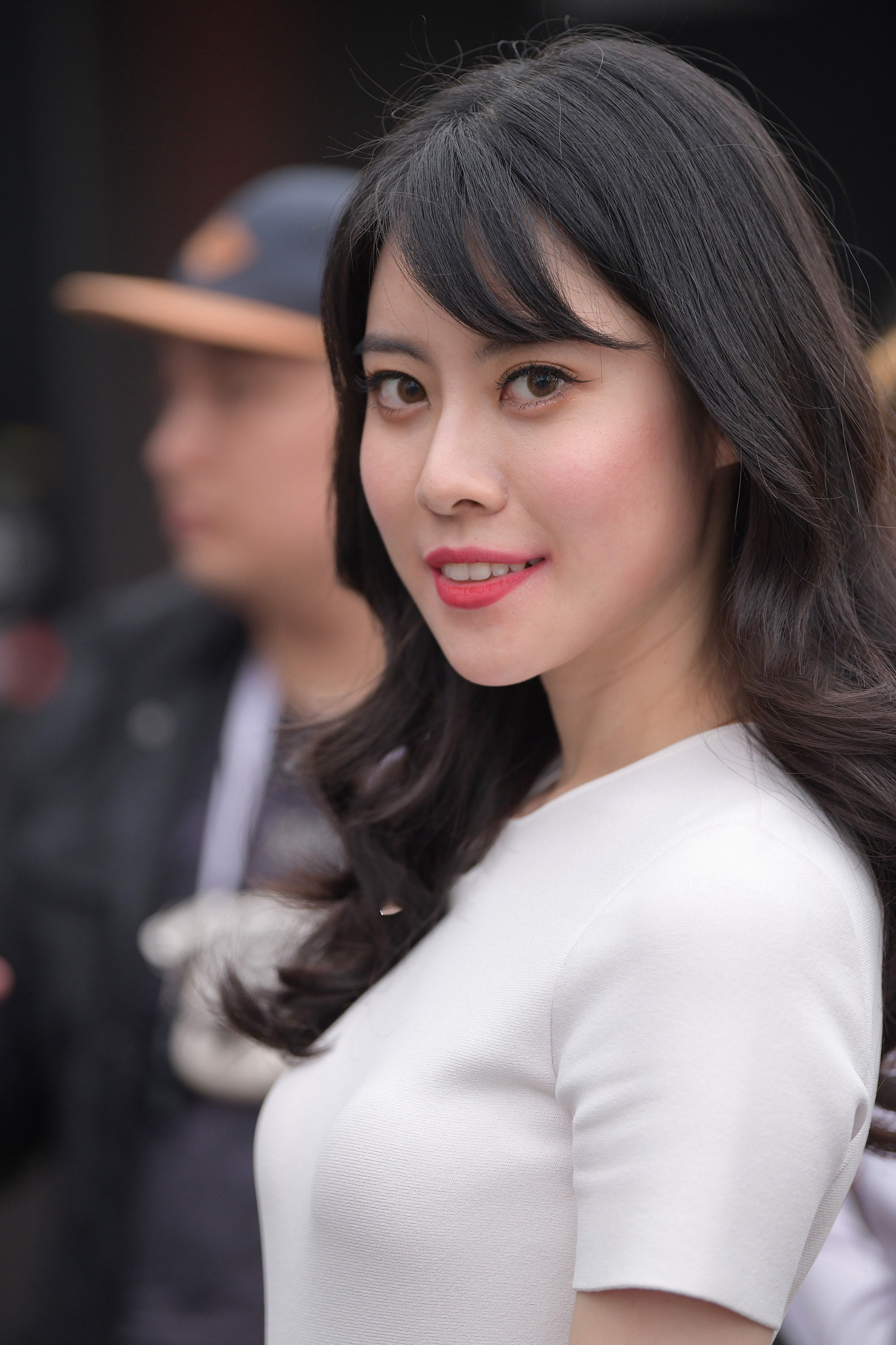  魔镜街拍,裙装,熟女,街拍,写真套图,户外街拍系列