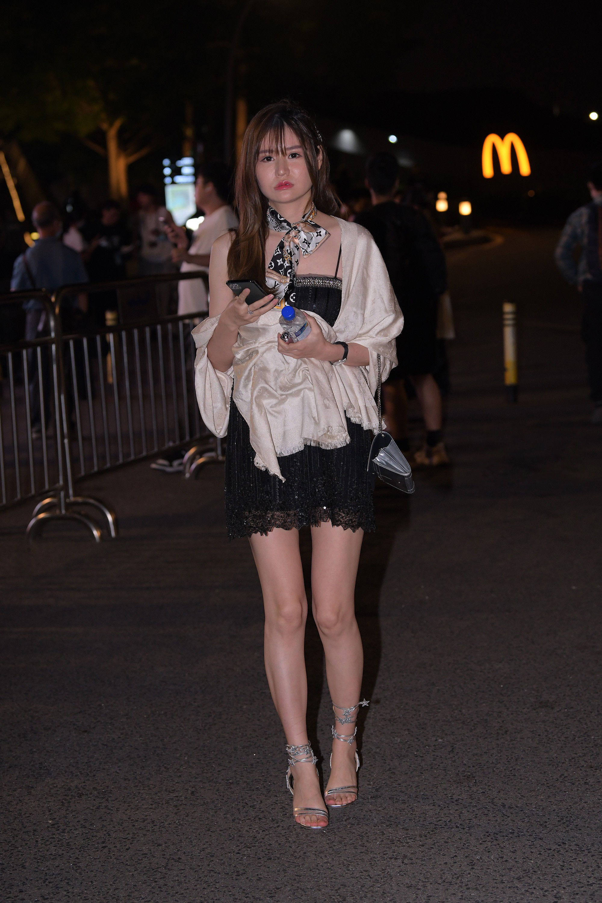  魔镜街拍,裙装,人妻,街拍,写真套图,DJAWA