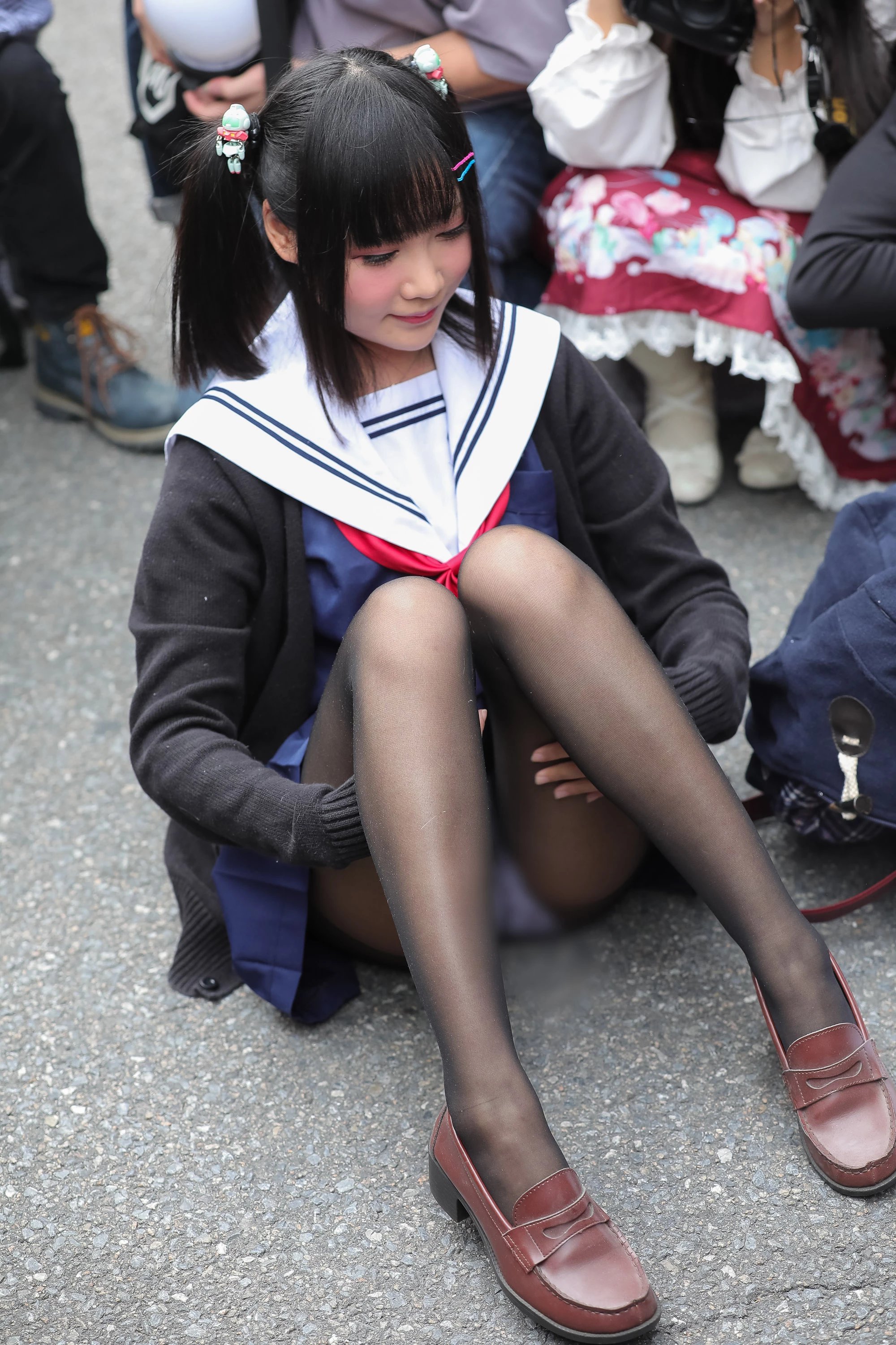  魔镜街拍,丝袜,裙装,少妇,街拍,写真套图,瓜希酱