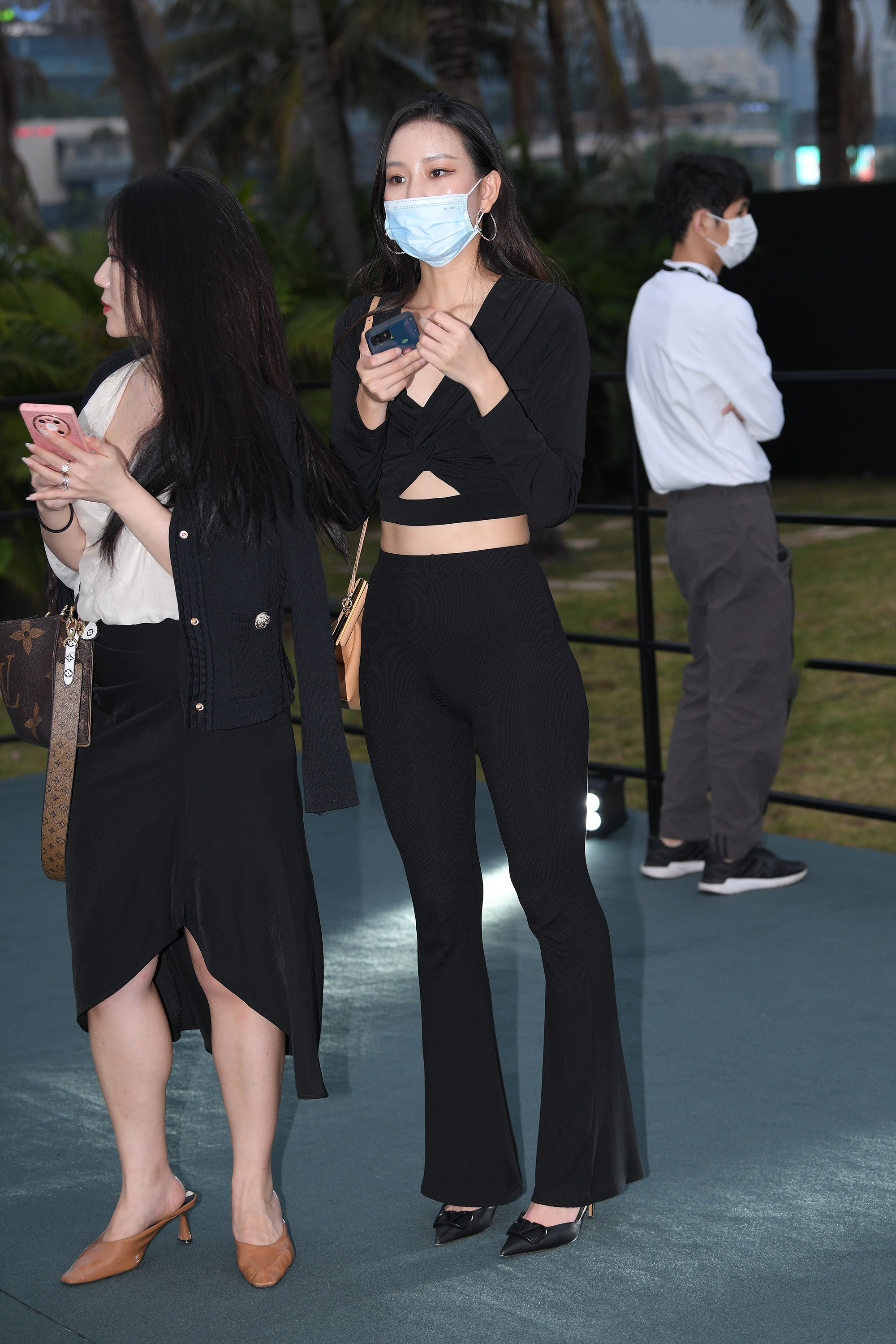  魔镜街拍,紧身裤,美女,街拍,写真套图,MiStar魅妍社