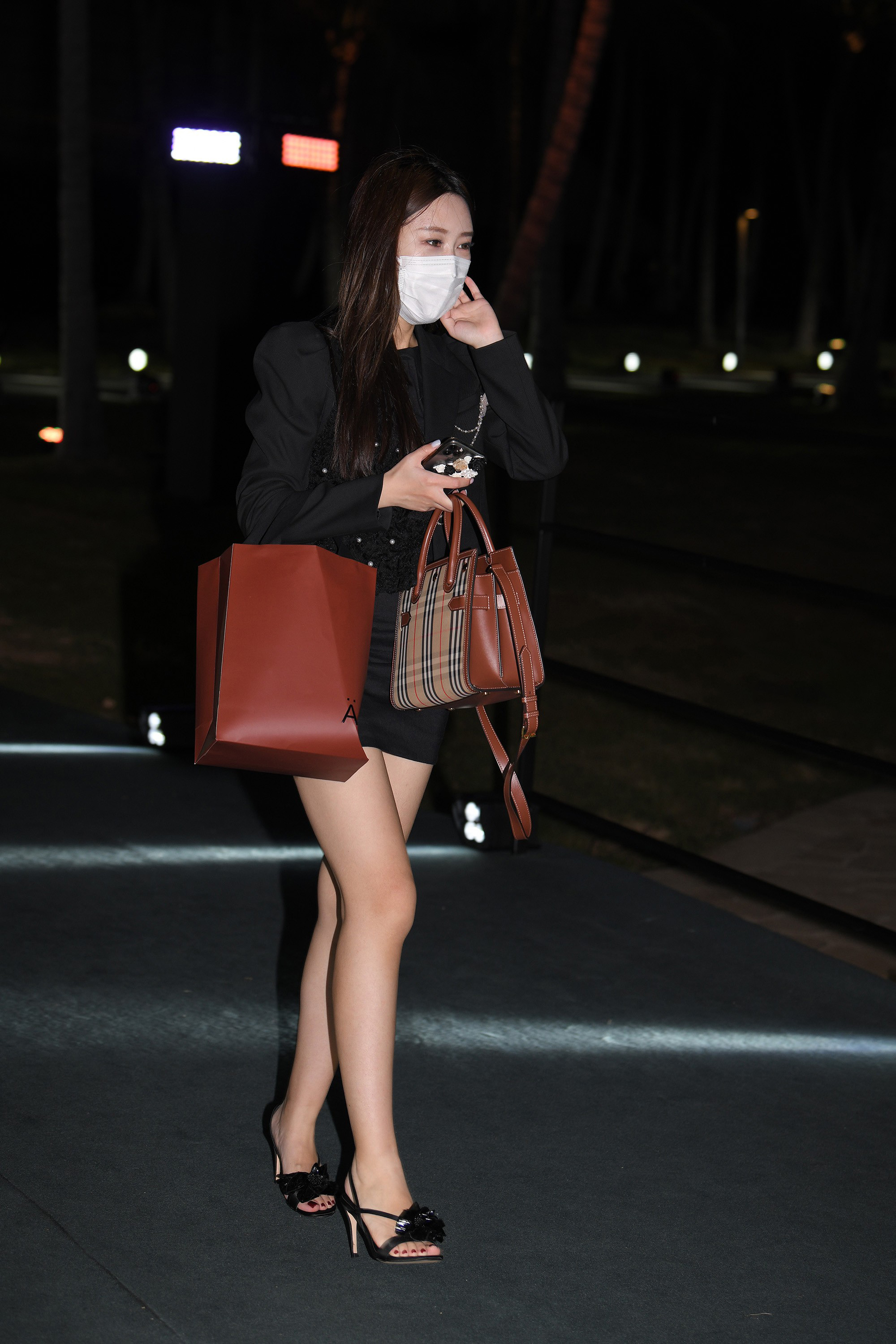  魔镜街拍,裙装,美女,街拍,写真套图,纯·美丝映画