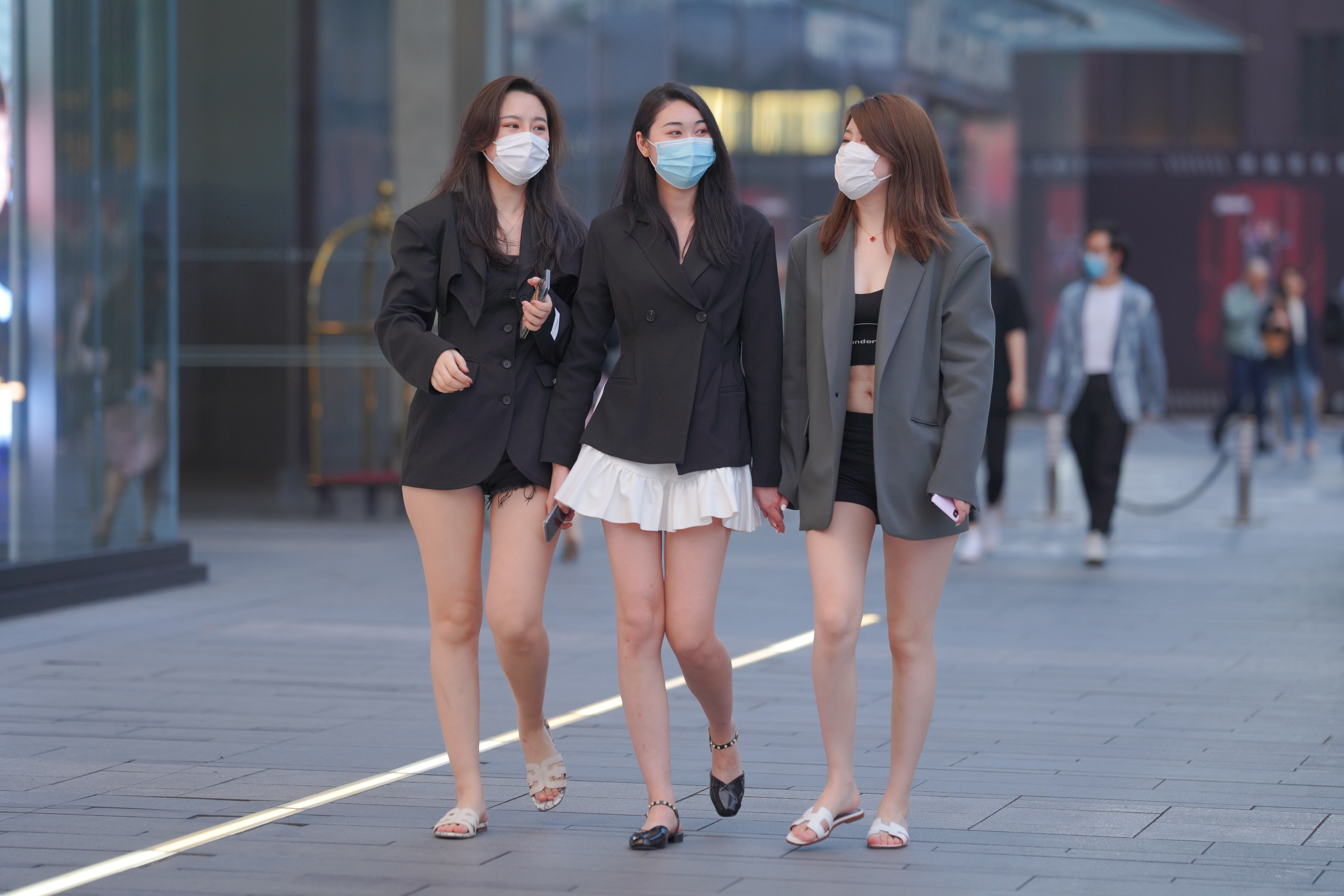  魔镜街拍,裙装,人妻,街拍,写真套图,妖君白研