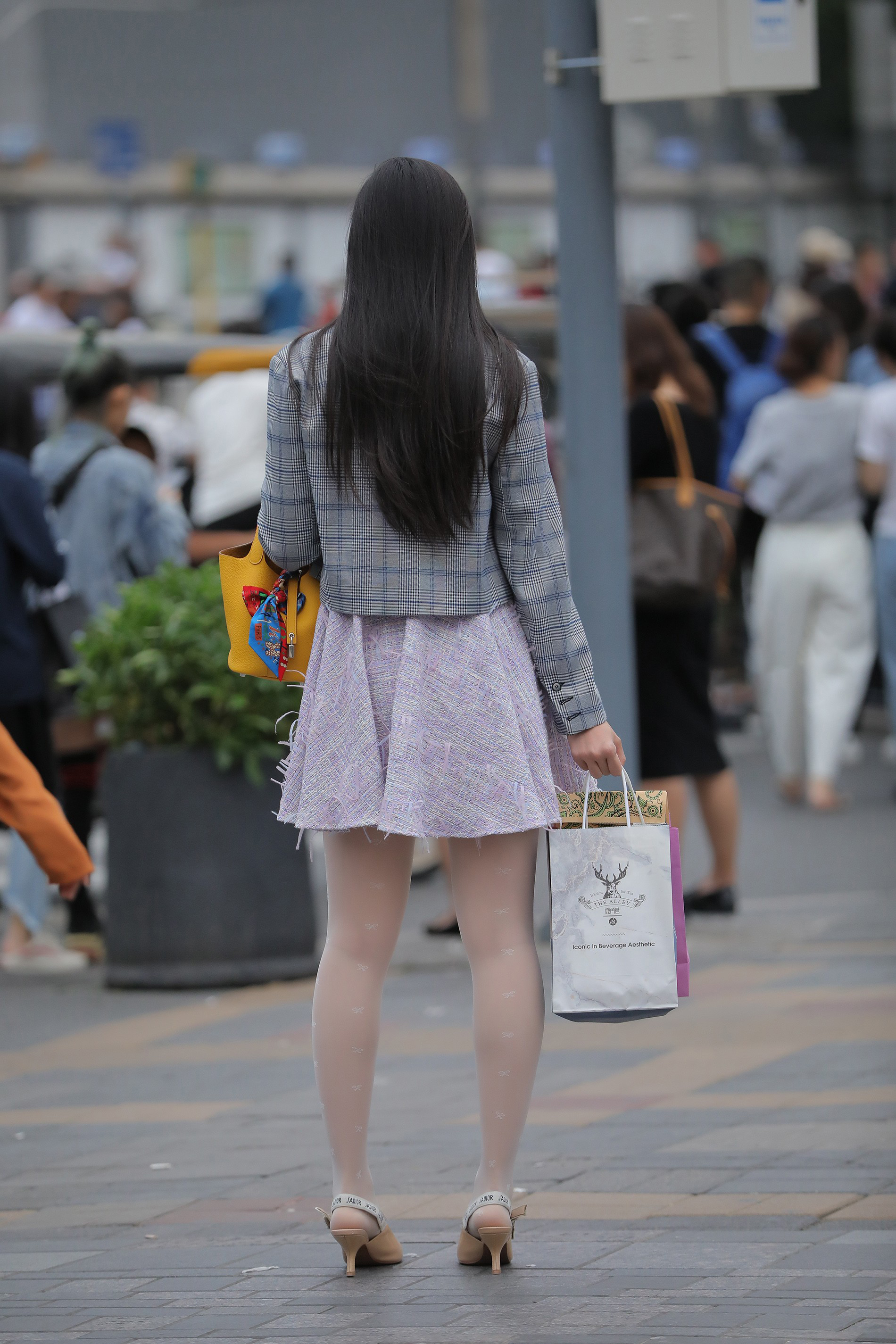  魔镜街拍,丝袜,裙装,熟女,街拍,写真套图,战前女神