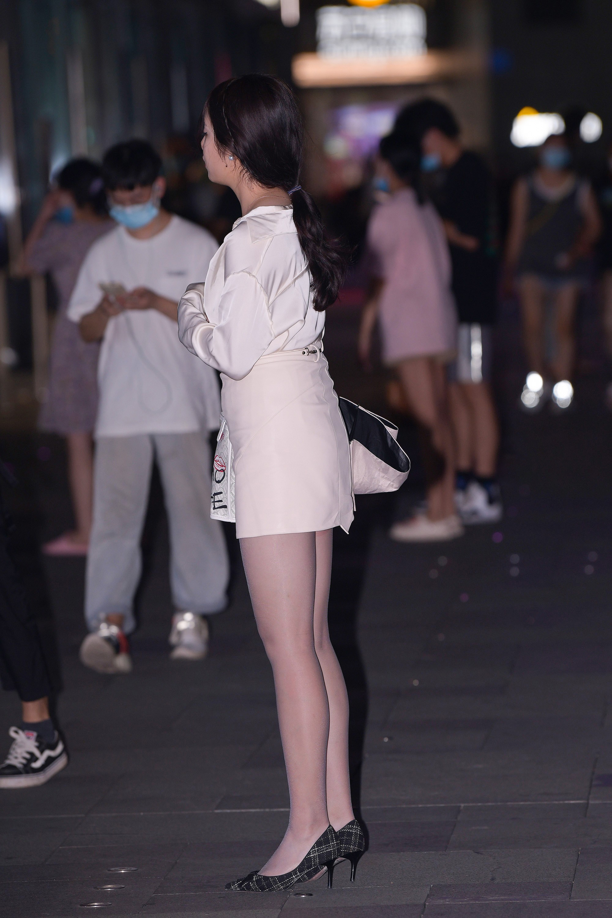  魔镜街拍,丝袜,裙装,少妇,街拍,写真套图,XINGYAN星颜社