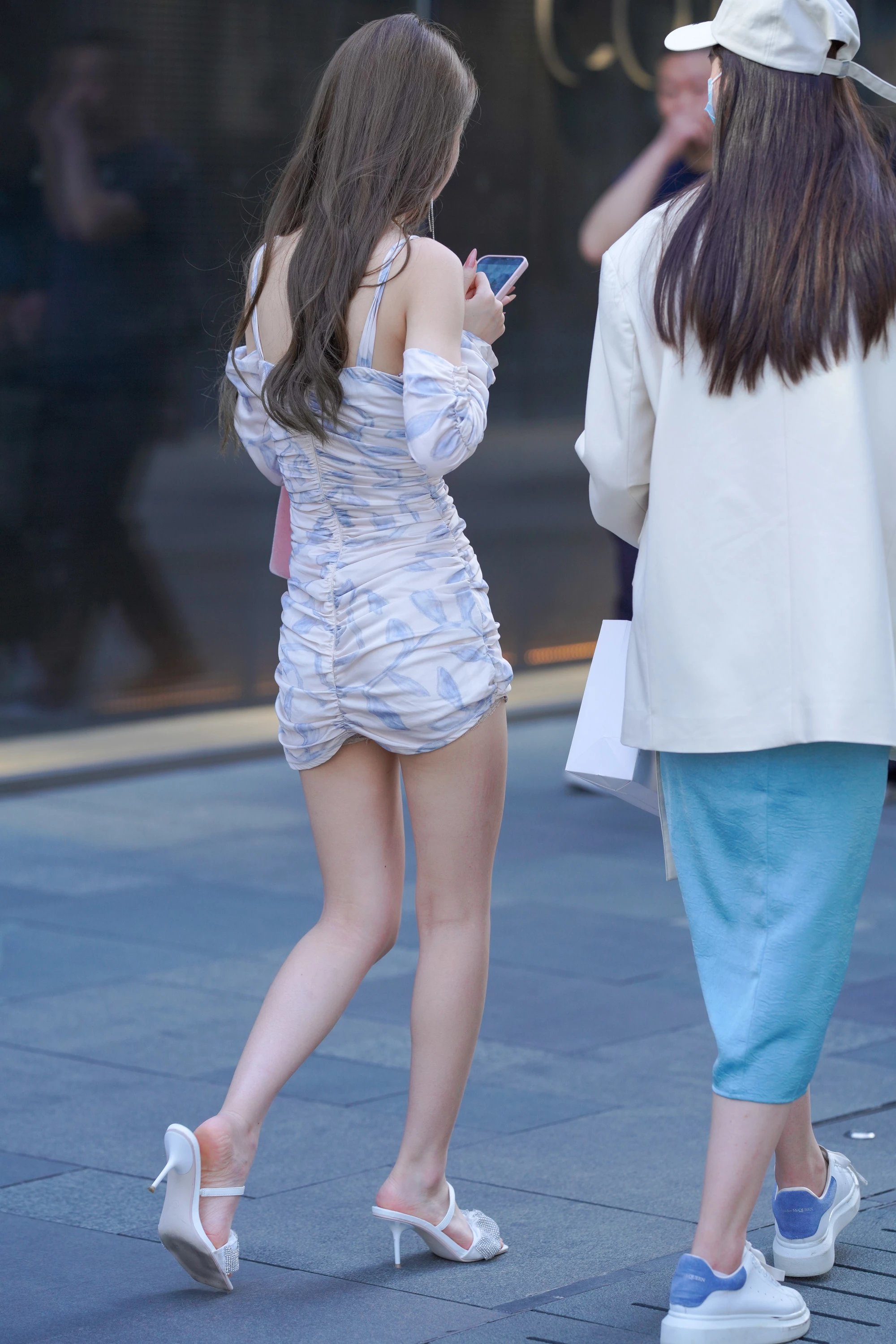  魔镜街拍,裙装,少妇,街拍,写真套图,Taste顽味生活