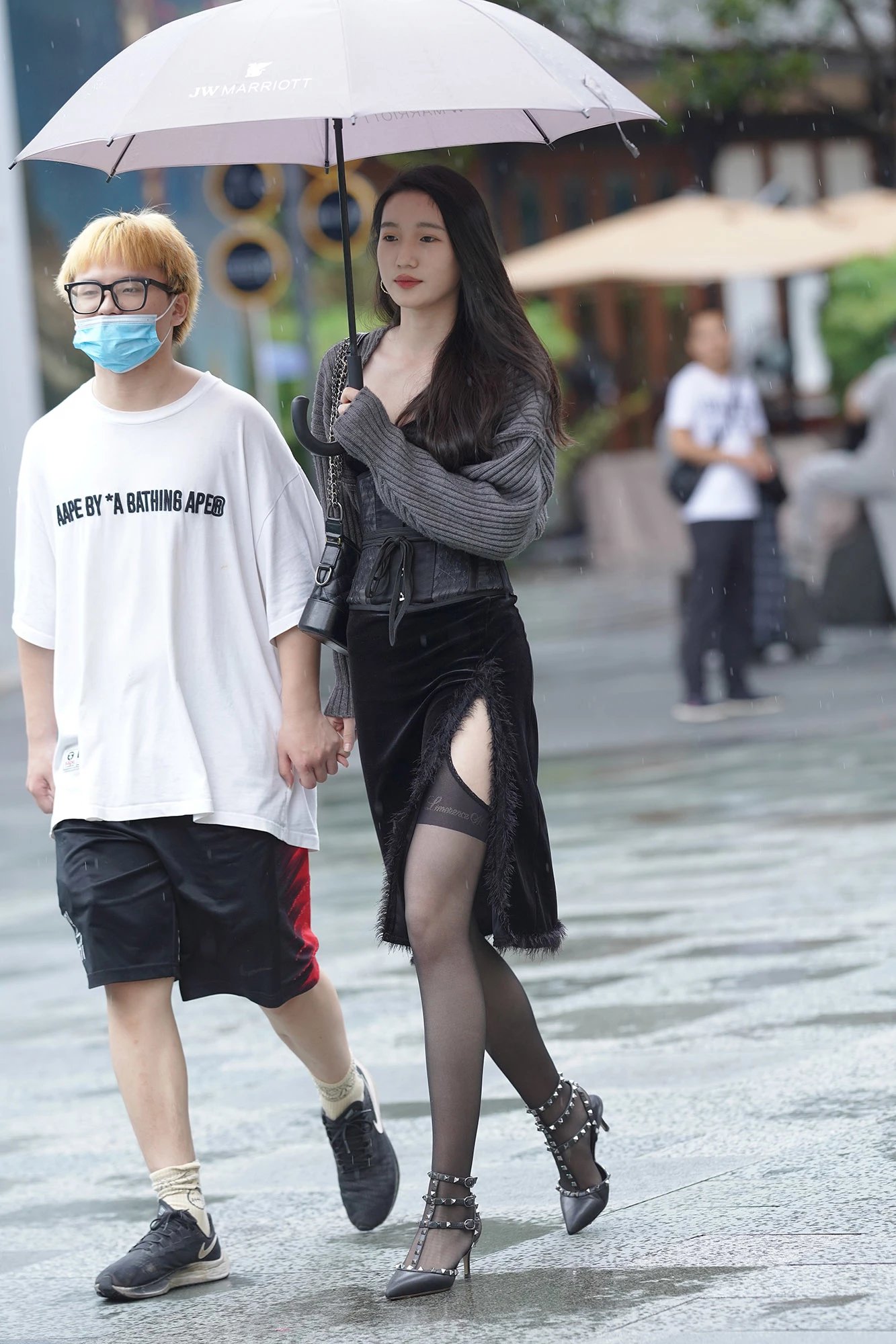  魔镜街拍,丝袜,裙装,熟女,街拍,写真套图,尤蜜丝