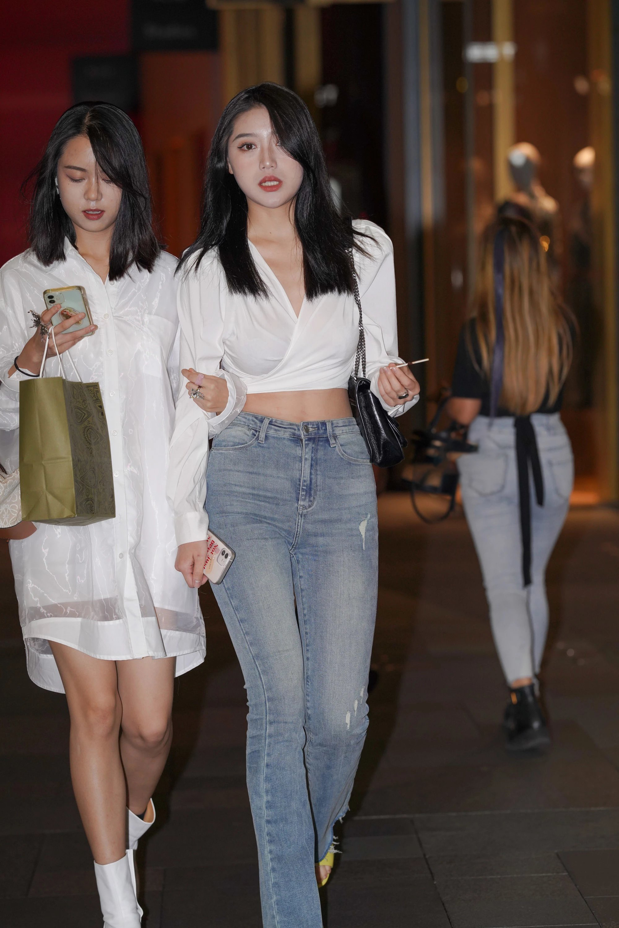  魔镜街拍,,人妻,街拍,写真套图,南国足艺