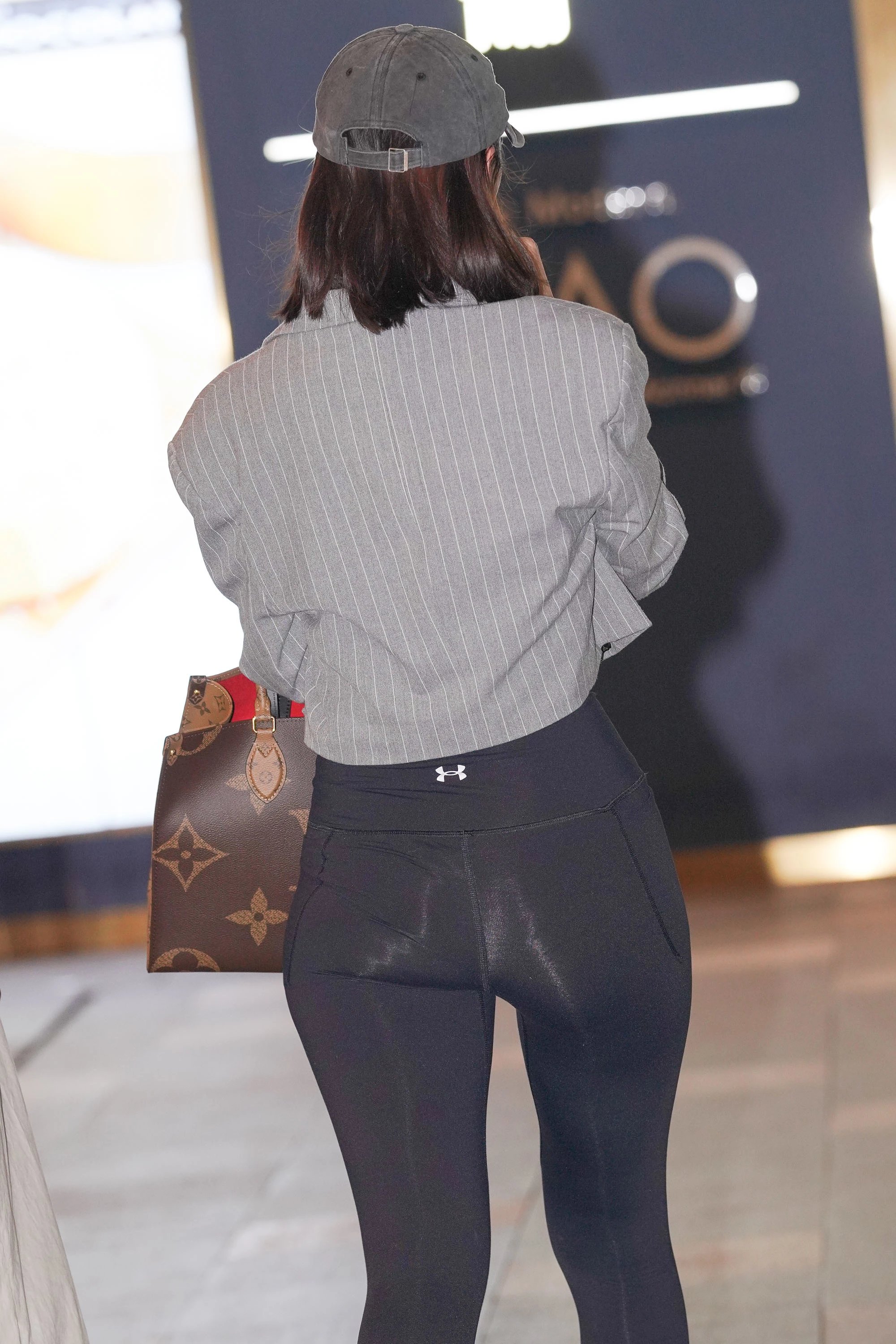  魔镜街拍,紧身裤,小姐姐,街拍,写真套图,UXing优星馆