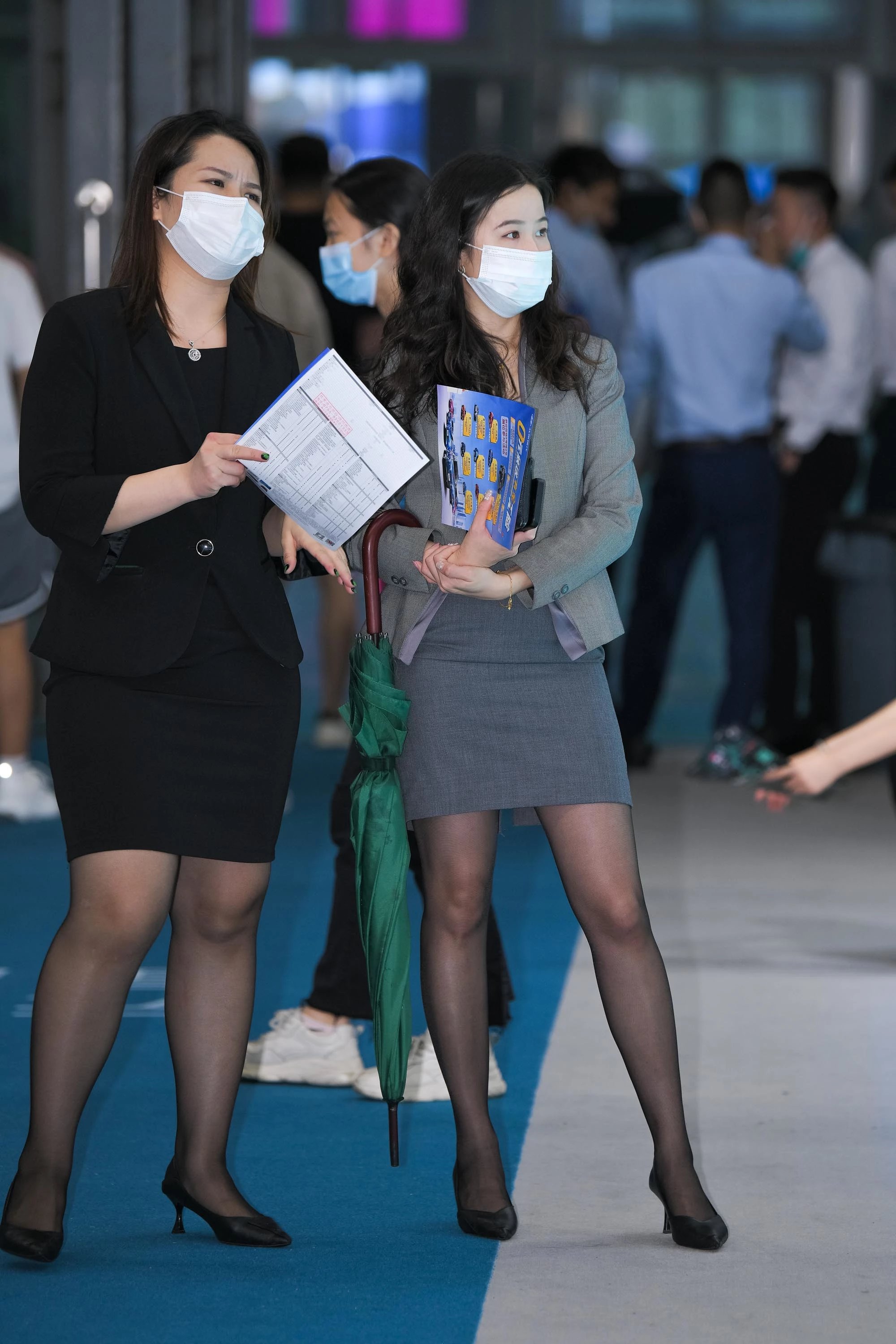  魔镜街拍,丝袜,裙装,美女,街拍,写真套图,皮皮奶