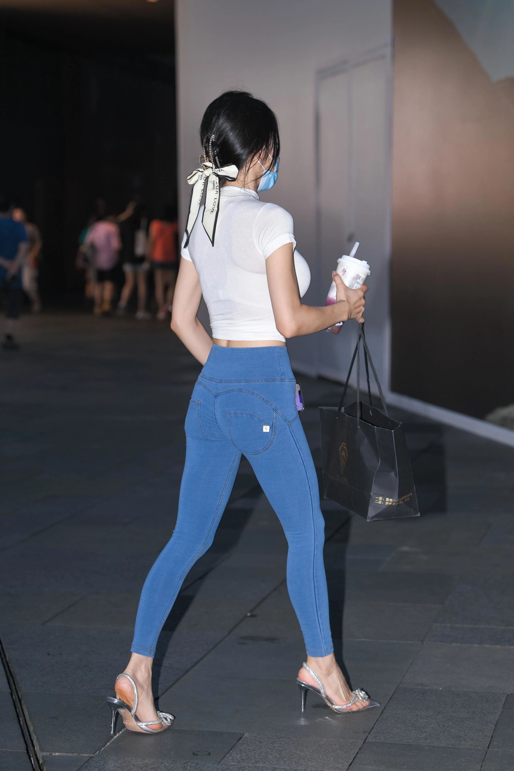  魔镜街拍,,少妇,街拍,写真套图,Xiuren秀人网