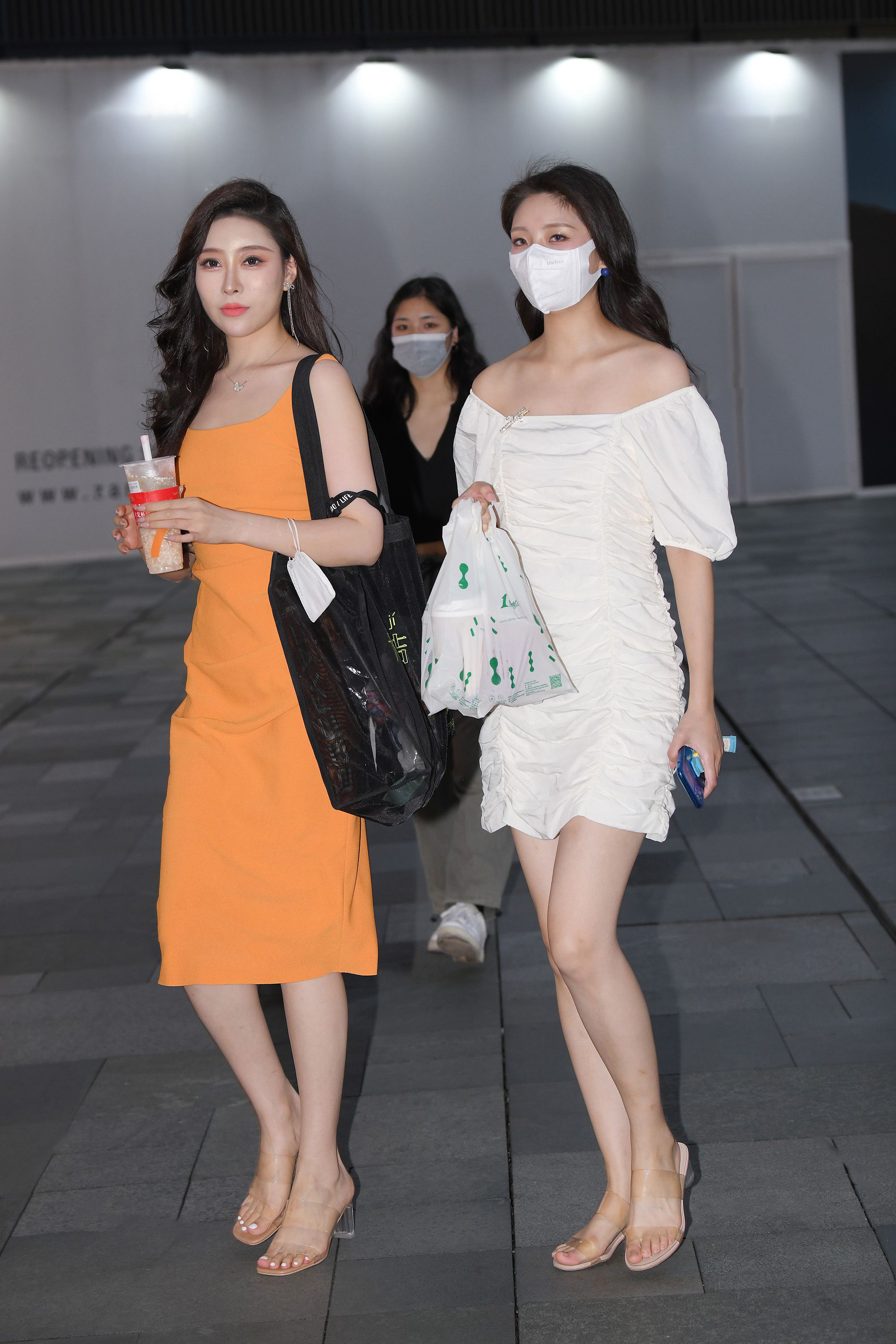  街拍鸭,魔镜街拍,裙装,熟女,街拍,写真套图,大生模拍