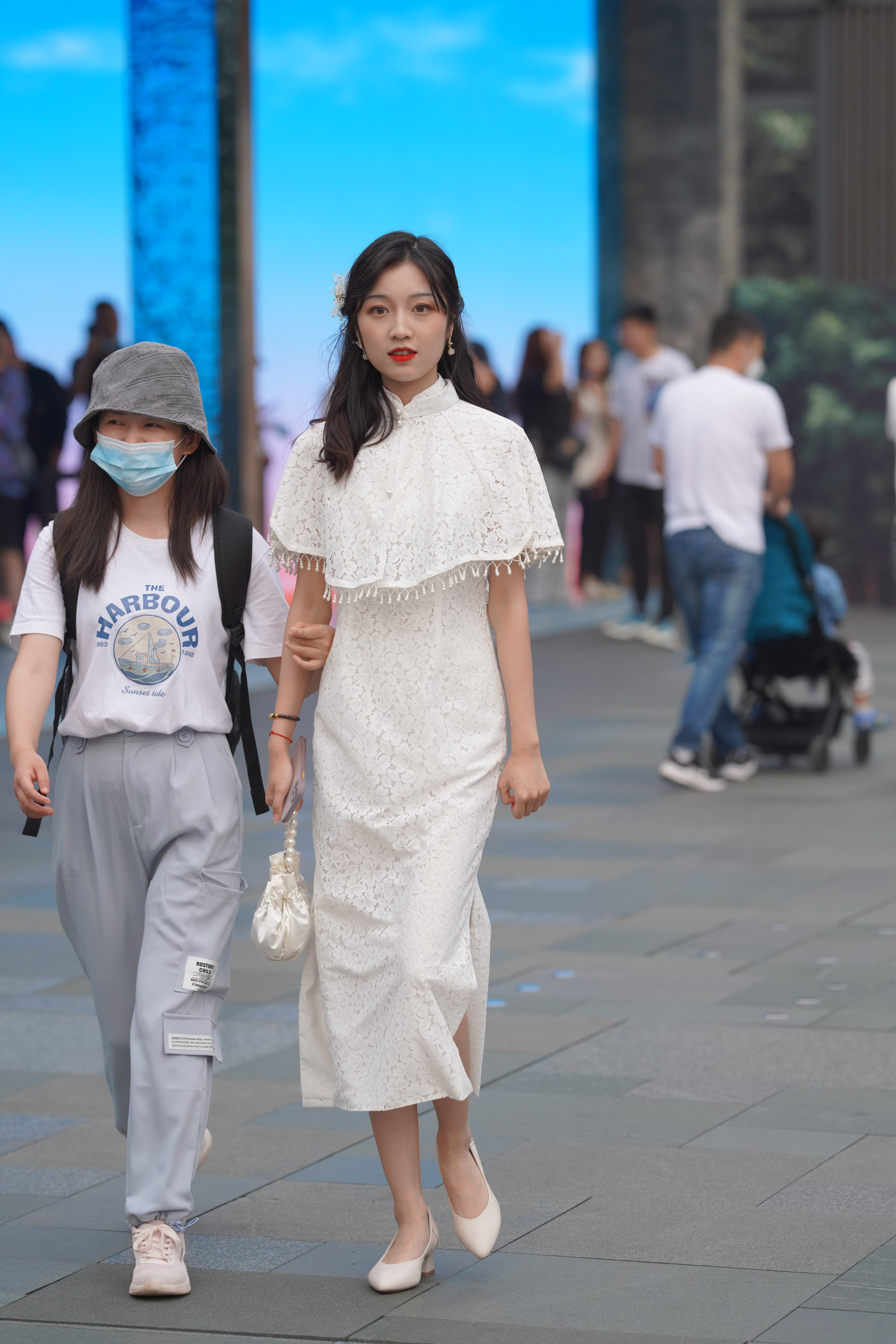  魔镜街拍,裙装,小姐姐,街拍,写真套图,一笑芳香沁