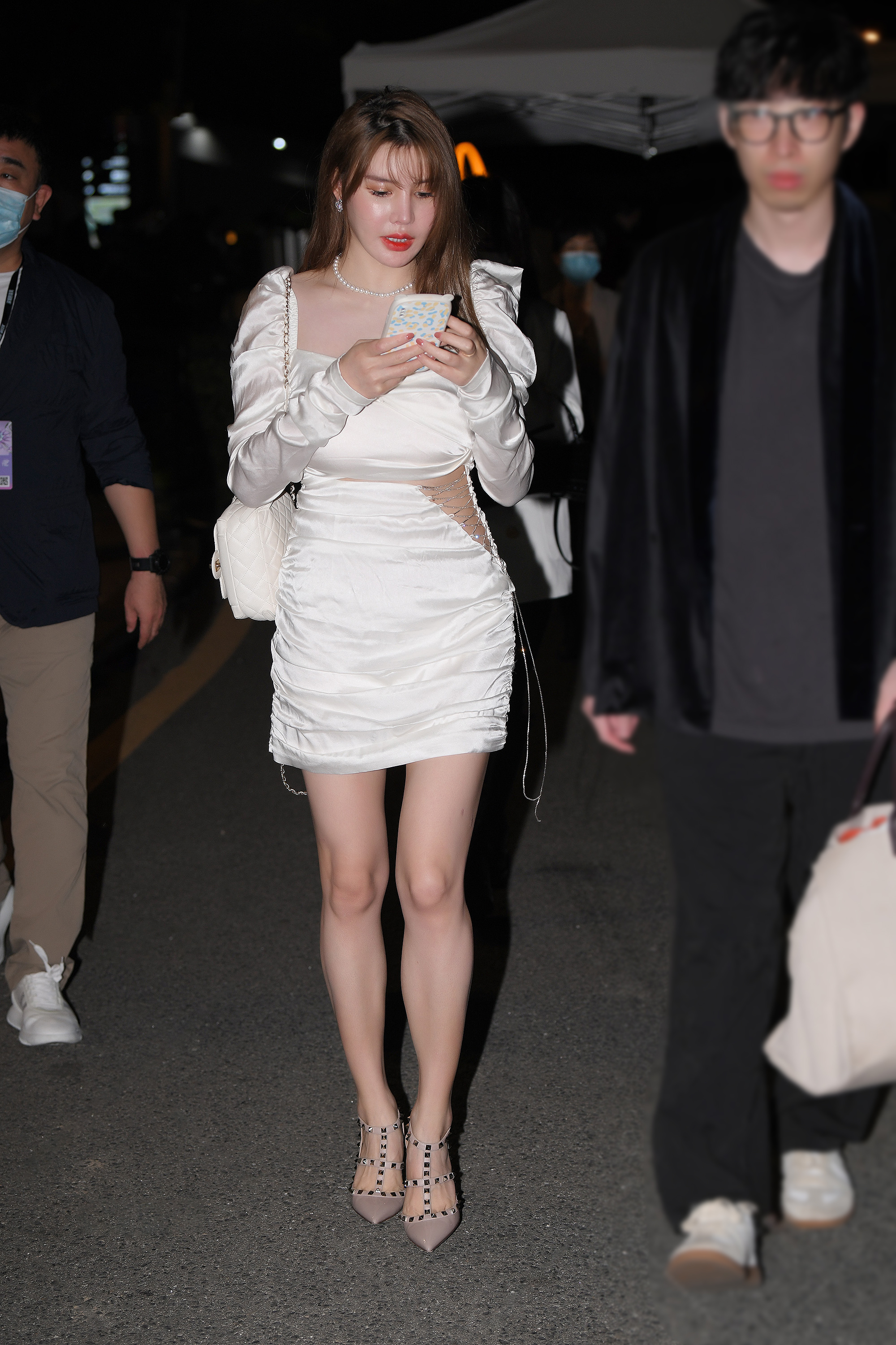  魔镜街拍,裙装,熟女,街拍,写真套图,MiiTao蜜桃社