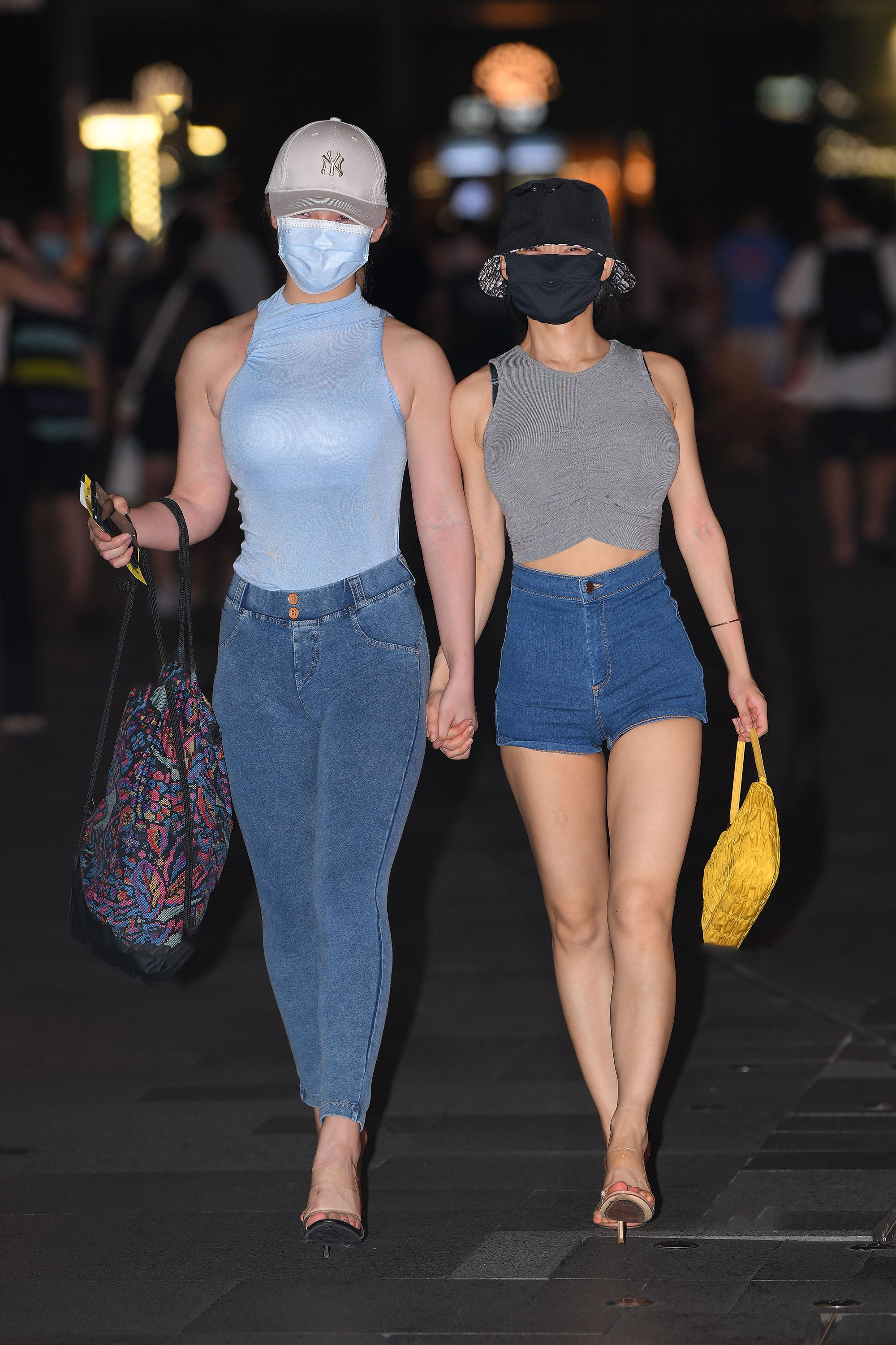  魔镜街拍,热裤,少妇,街拍,写真套图,奈丝写真