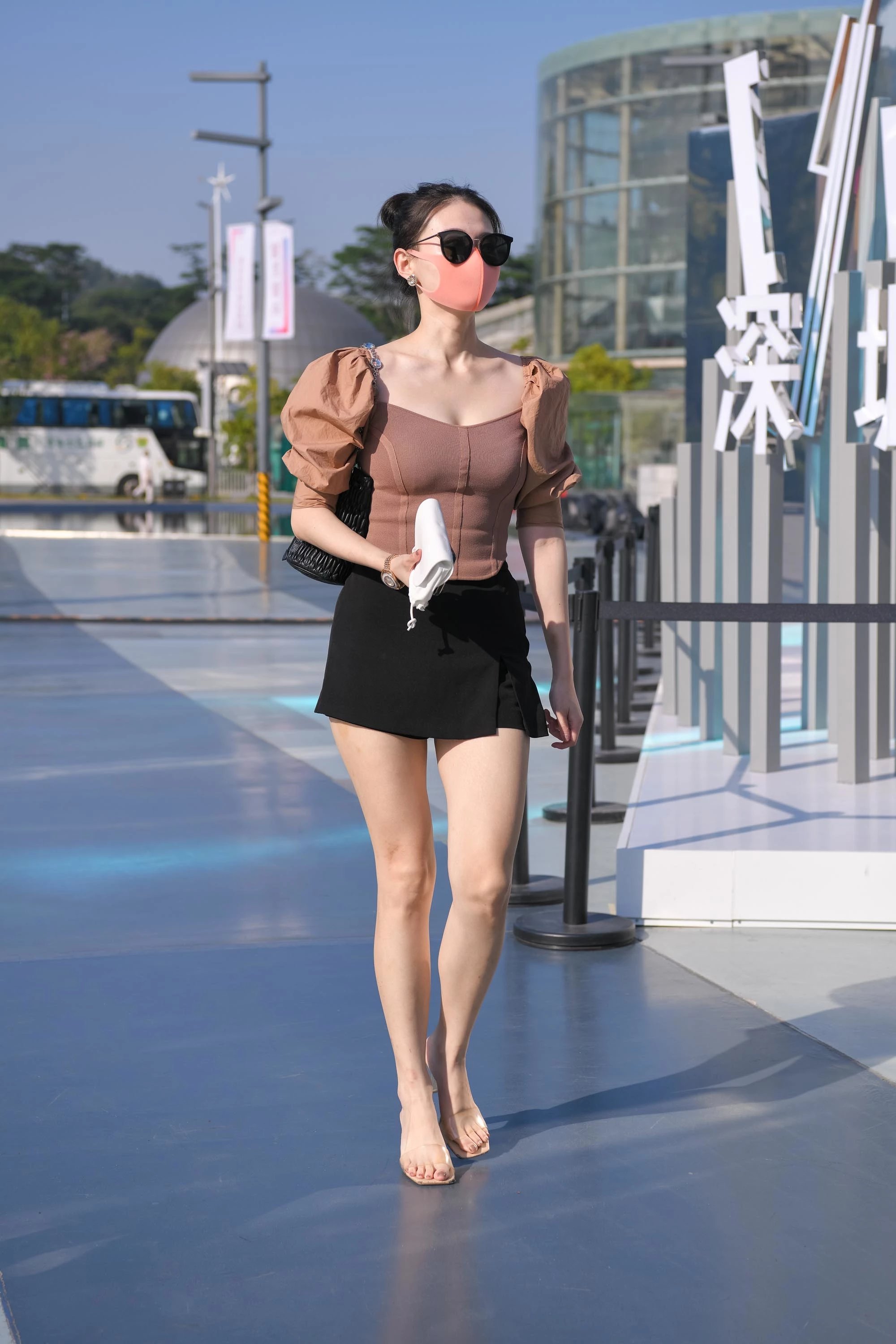  街拍鸭,魔镜街拍,,熟女,街拍,写真套图,鬼畜瑶