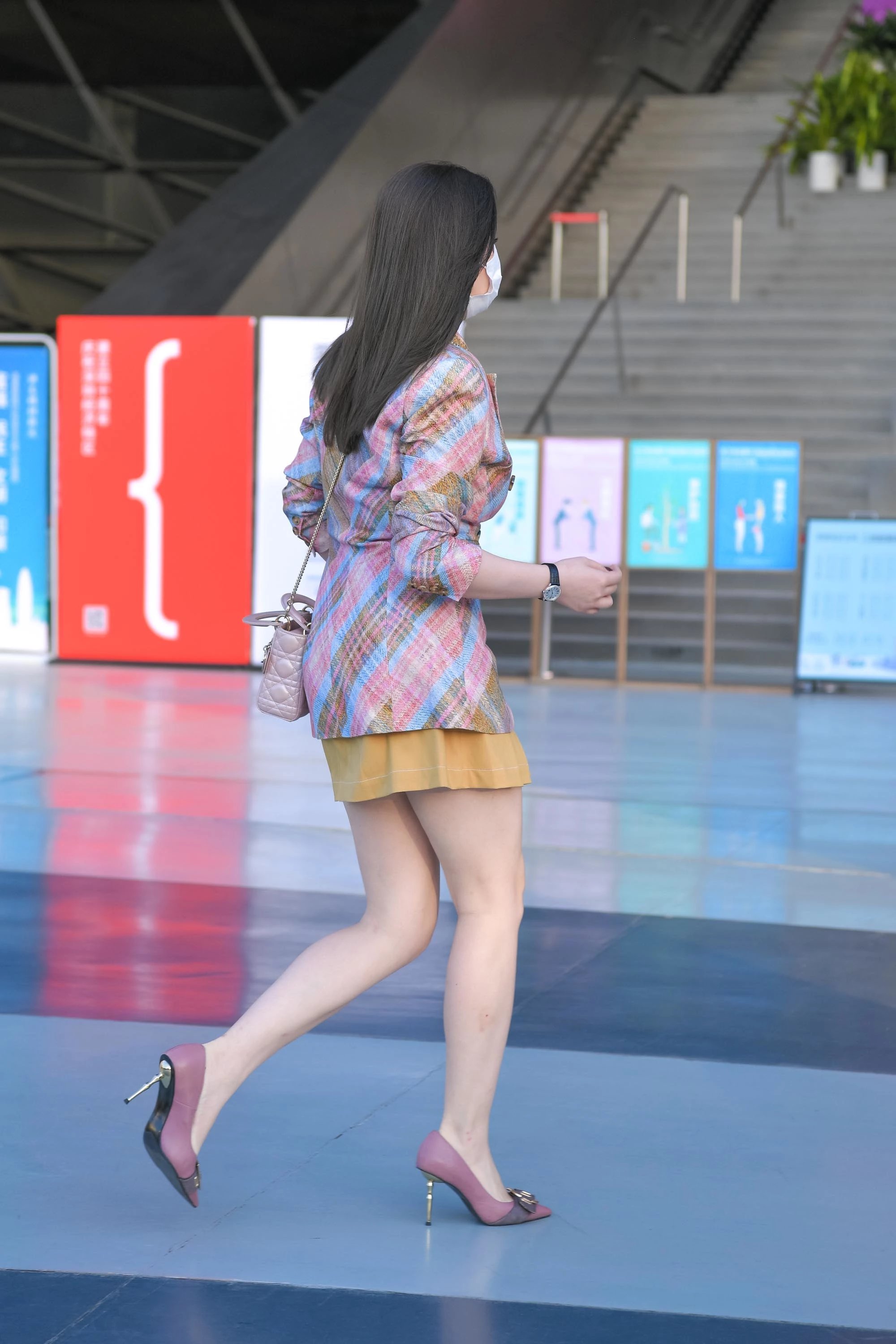  魔镜街拍,裙装,熟女,街拍,写真套图,二佐Nisa