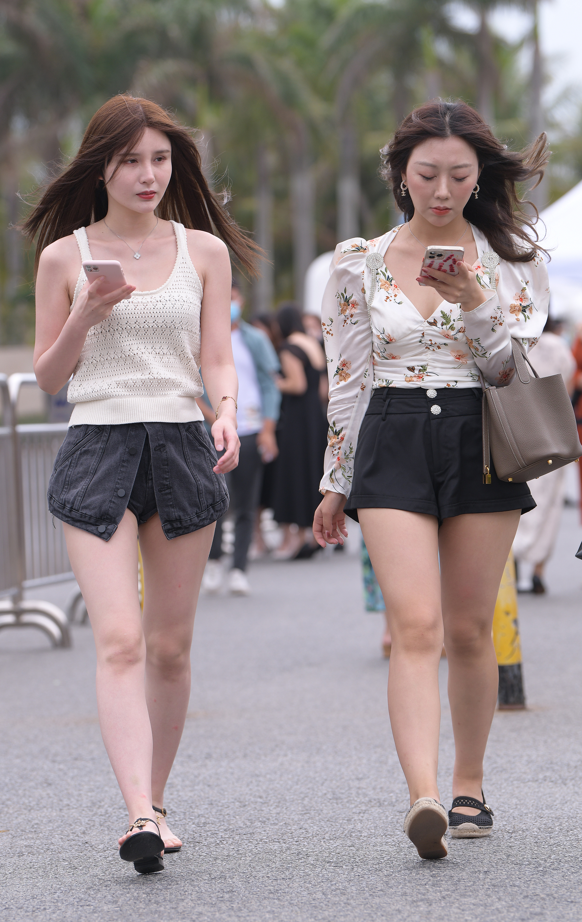  魔镜街拍,热裤,小姐姐,街拍,写真套图,南宫