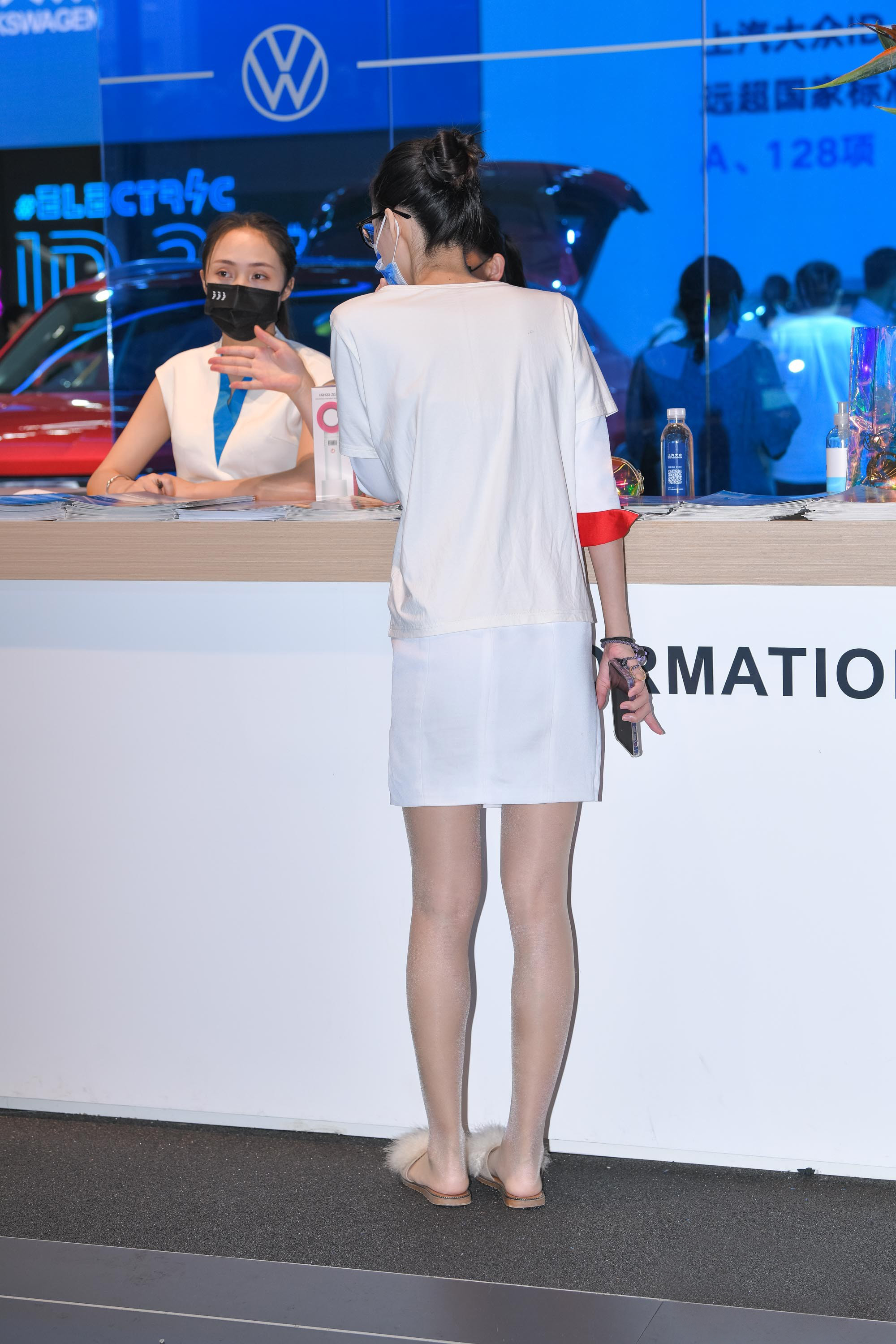  魔镜街拍,丝袜,裙装,展会,小姐姐,街拍,写真套图,乔依丝joys