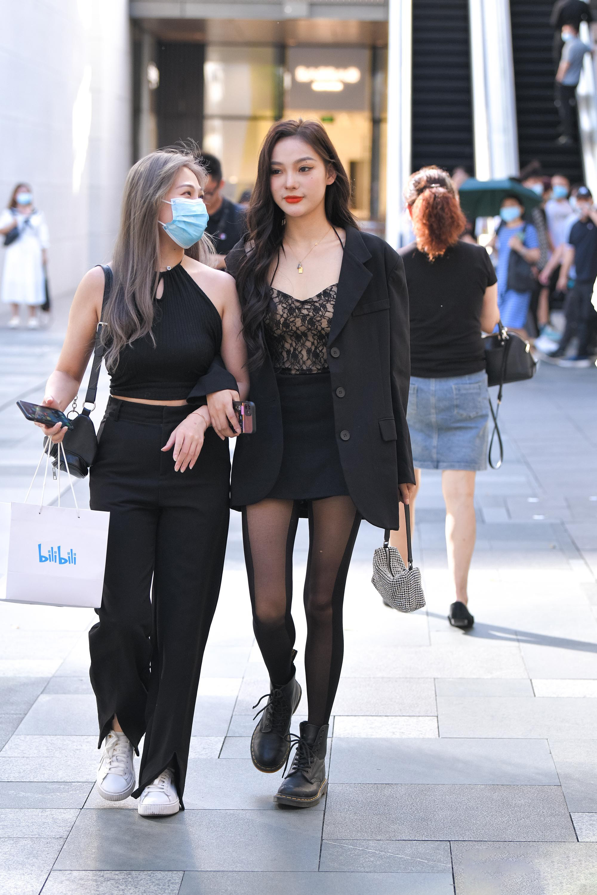  魔镜街拍,丝袜,裙装,人妻,街拍,写真套图,BoLoli波萝社新刊