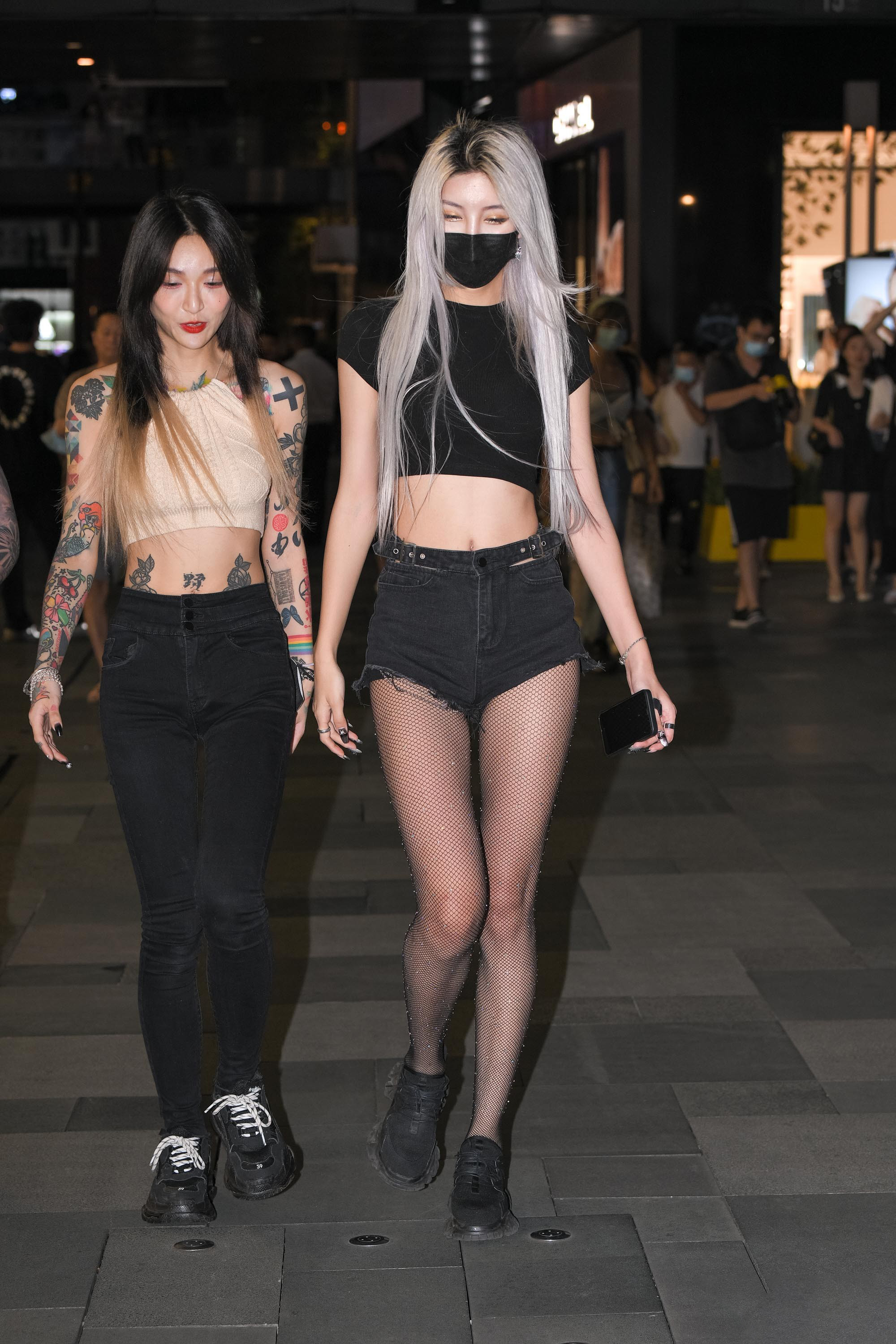  魔镜街拍,丝袜,热裤,少妇,街拍,写真套图,Imzsock