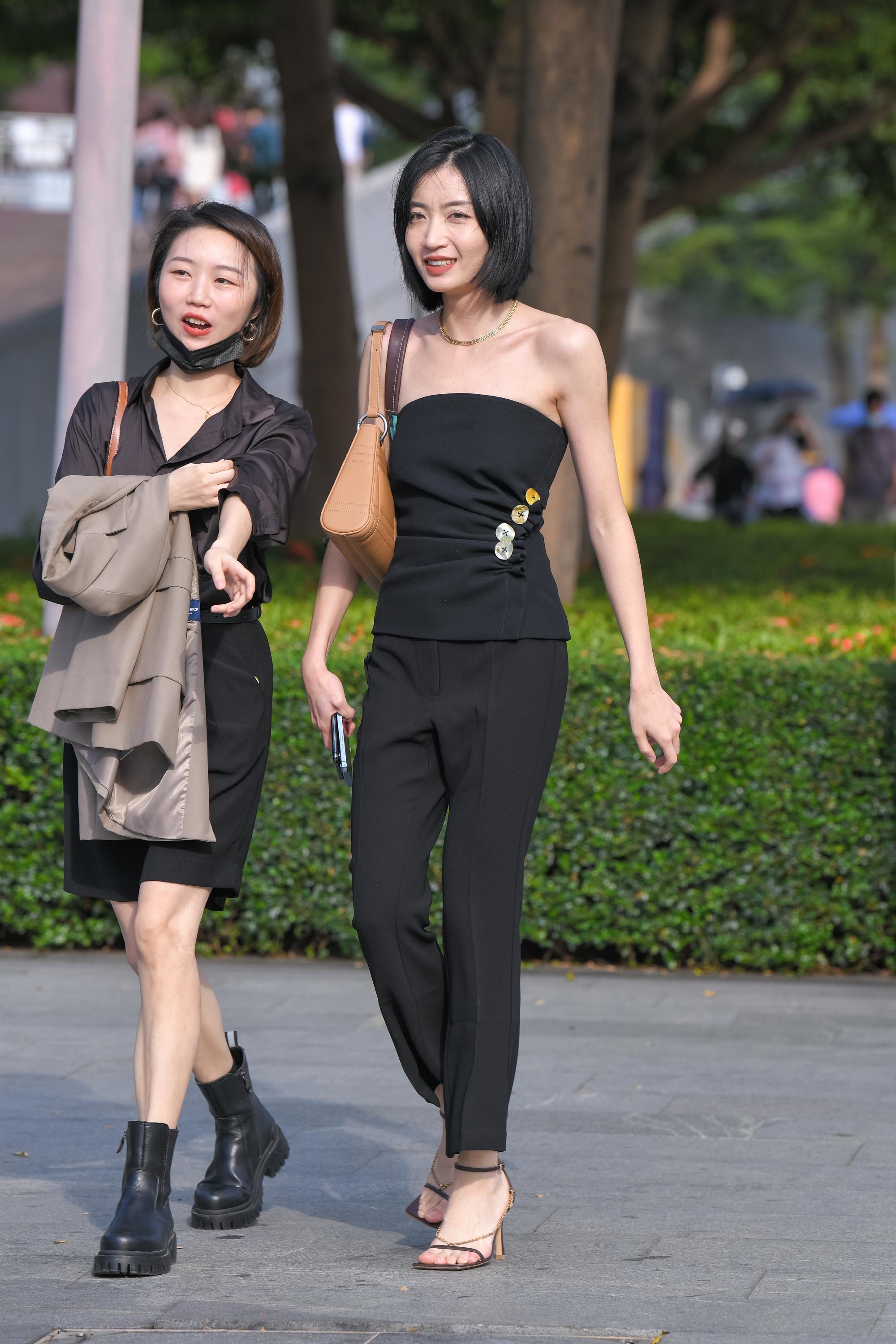  魔镜街拍,,人妻,街拍,写真套图,喵写真